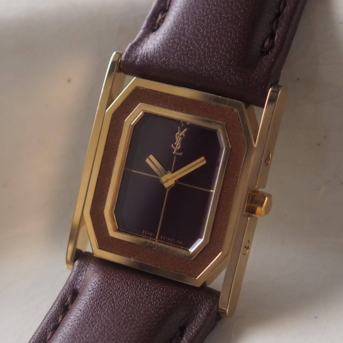 Yves Saint Laurent YSL サンローラン スクエア ウォッチ 腕時計 ユニ 