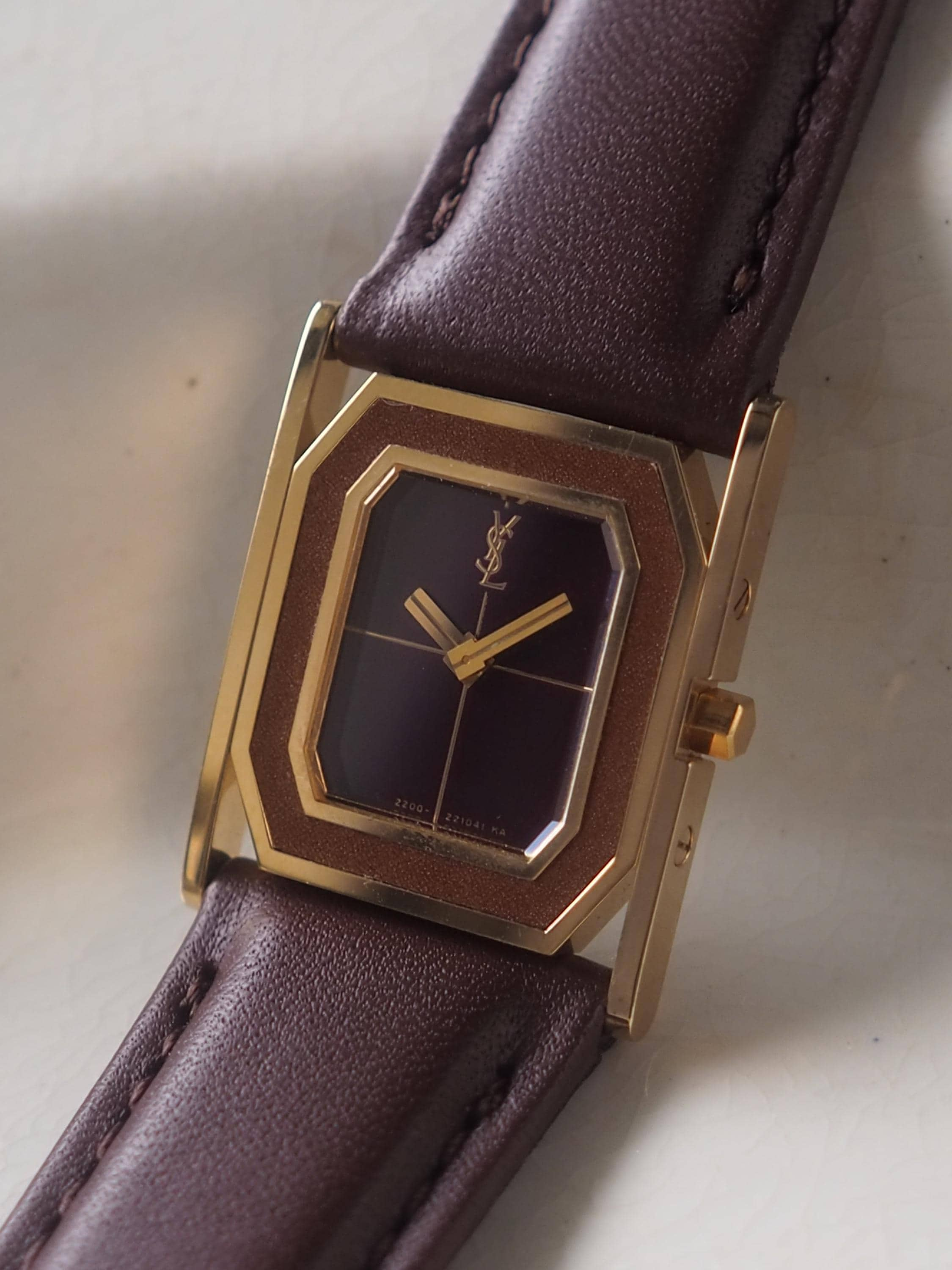 Yves Saint Laurent YSL Square Watch Wristwatch Unisex Logo Gold color Stainless steel Leather Band Vintage Authentic