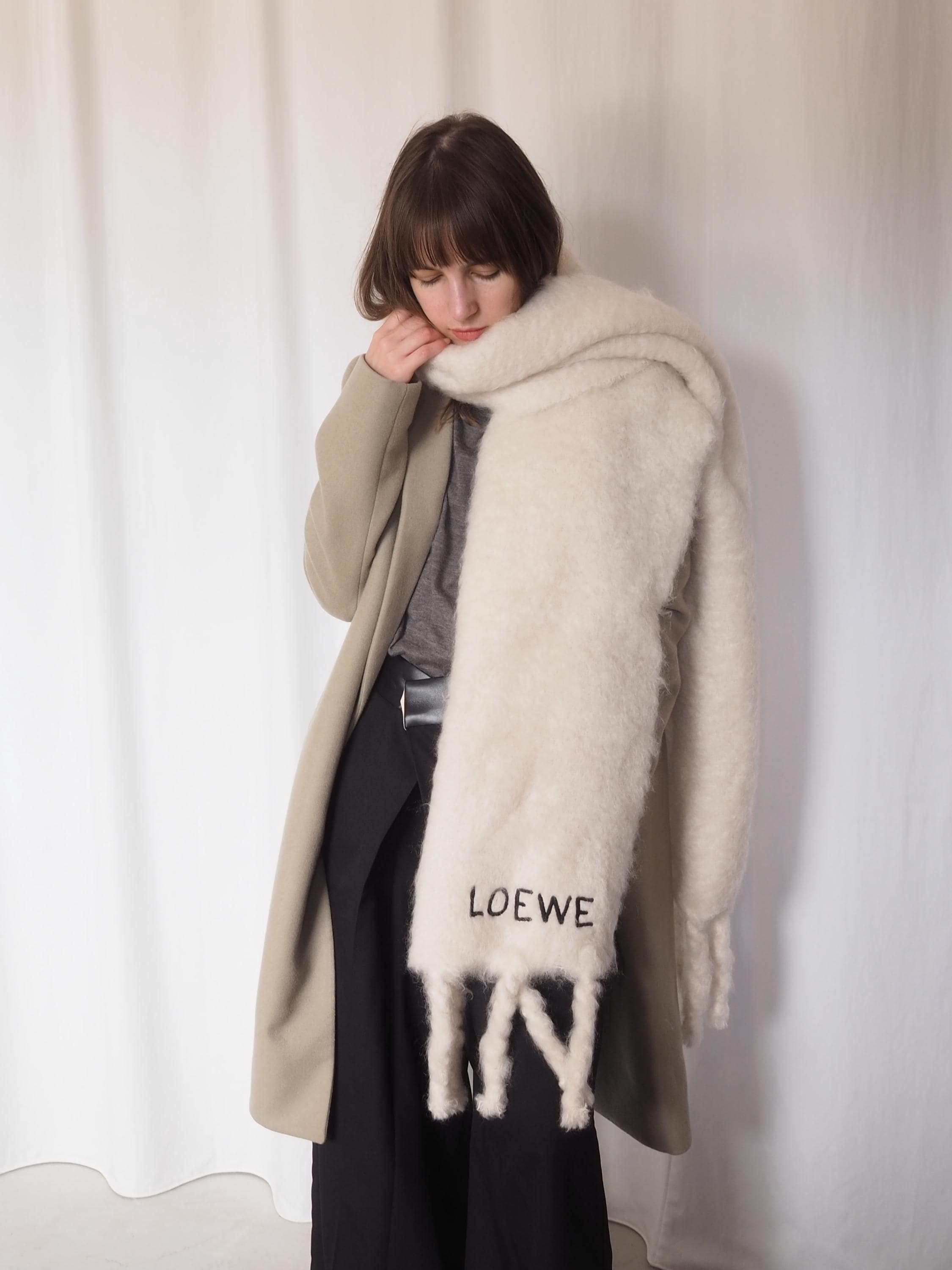 LOEWE Logo Mohair Stole Muffler Off White Vintage Authentic