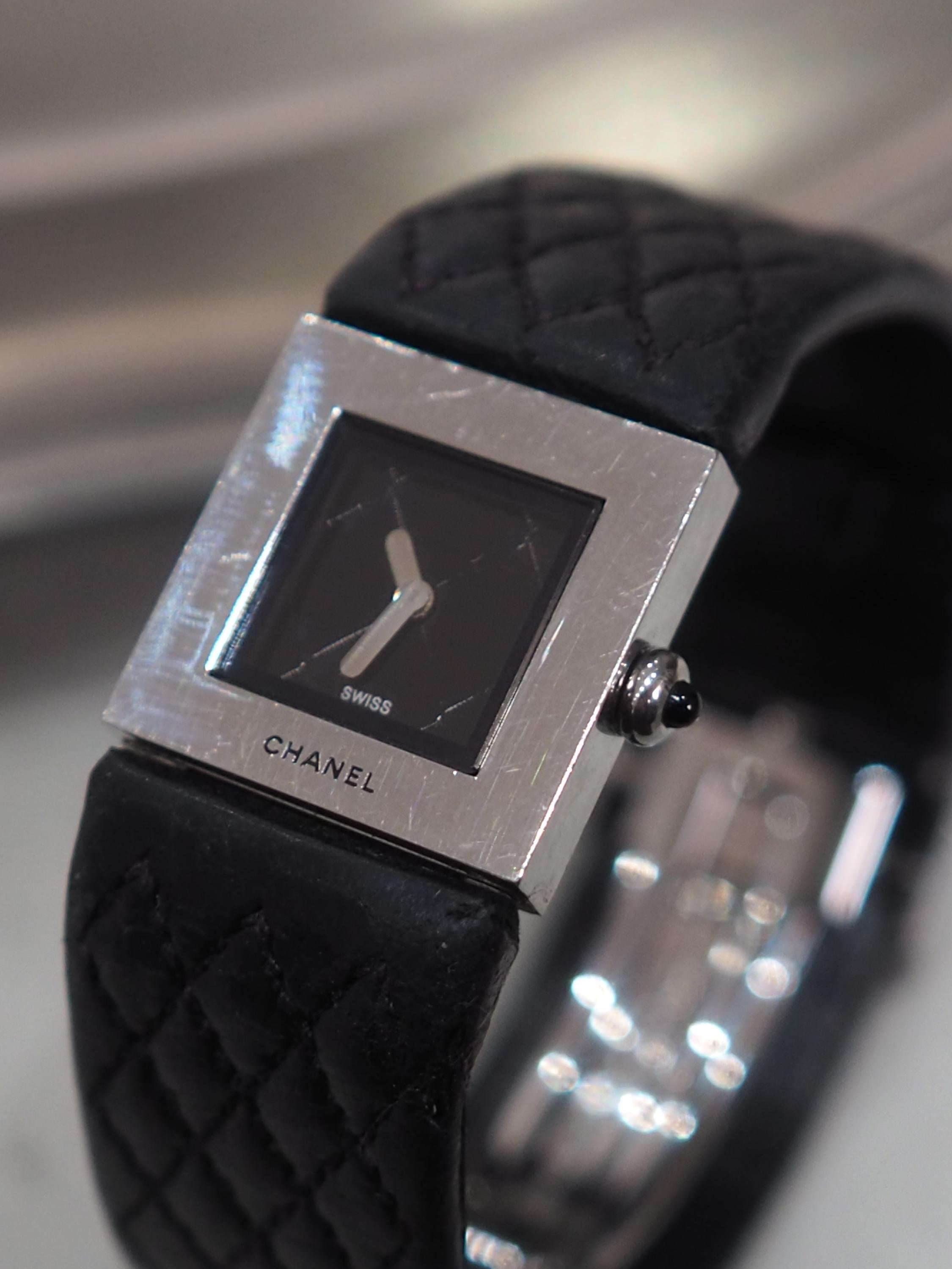 CHANEL Matelasse Watch Steel Leather Quartz Ladies Silver Leather Wristwatch Vintage Authentic