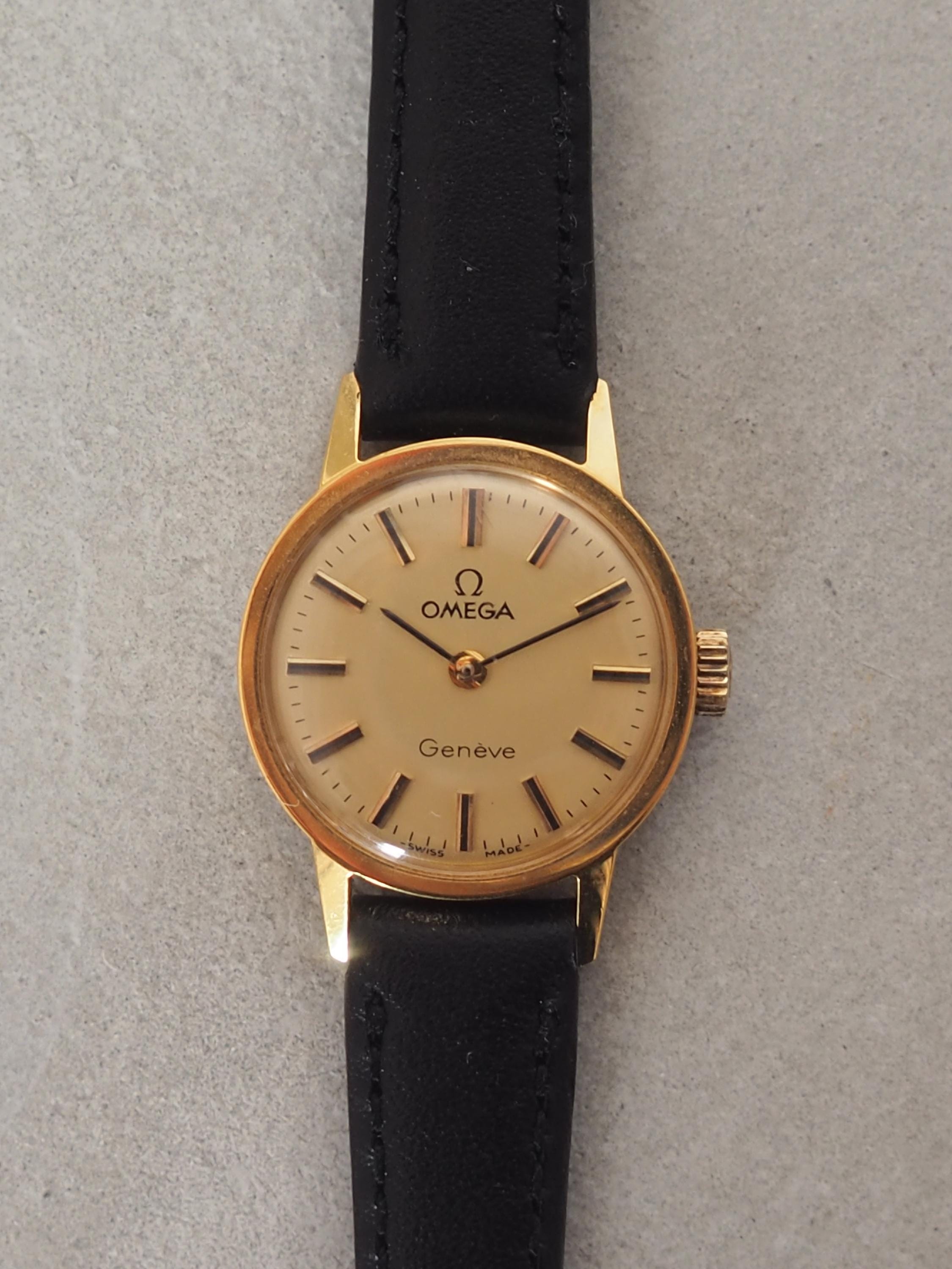 OMEGA Geneve Round Watch Gold Color Stainless steel Black Leather Ladies Vintage Antique Authentic