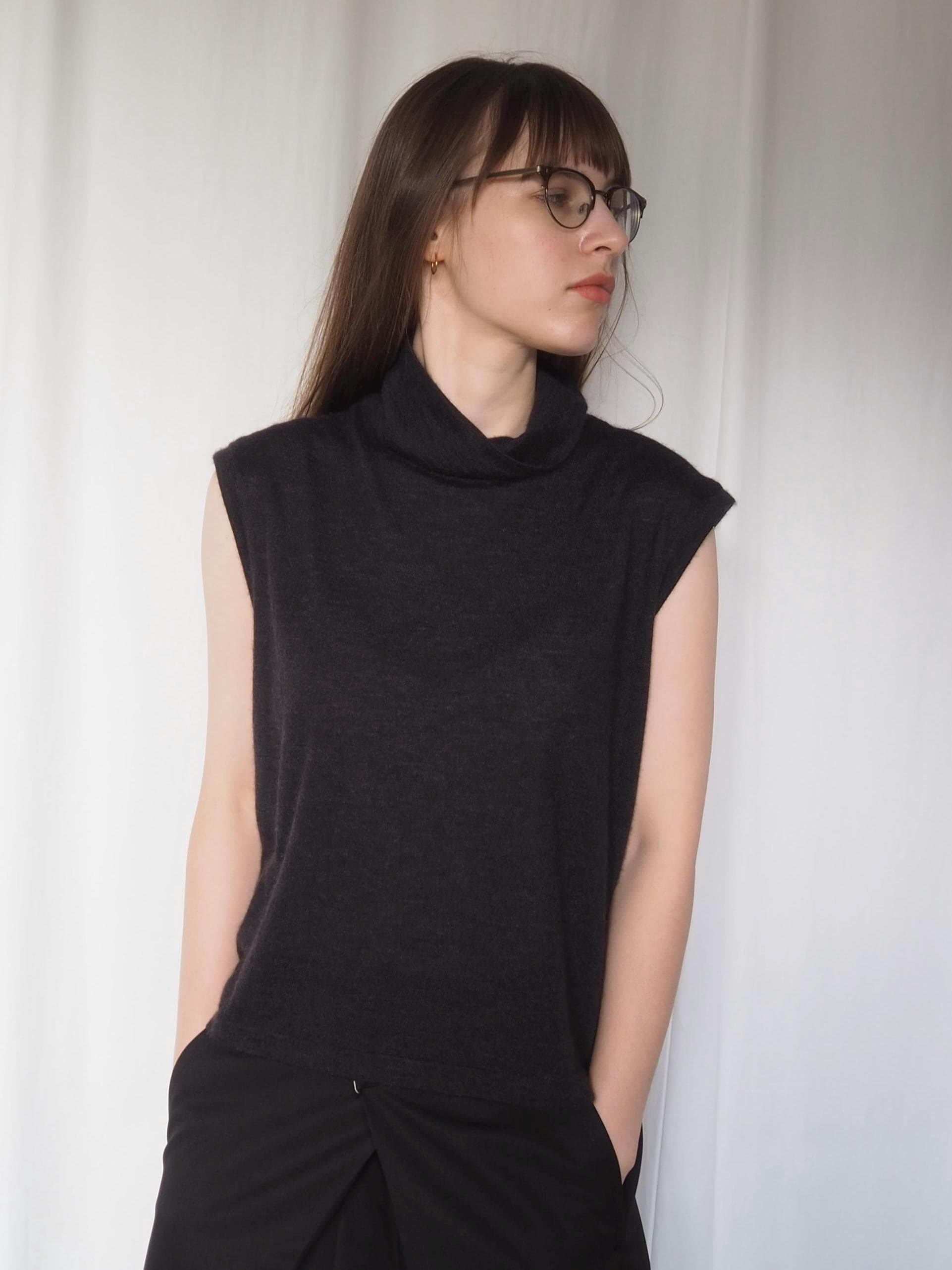 HERMES by Martin Margiela High Neck Sleeveless Top Dark Gray Cashmere