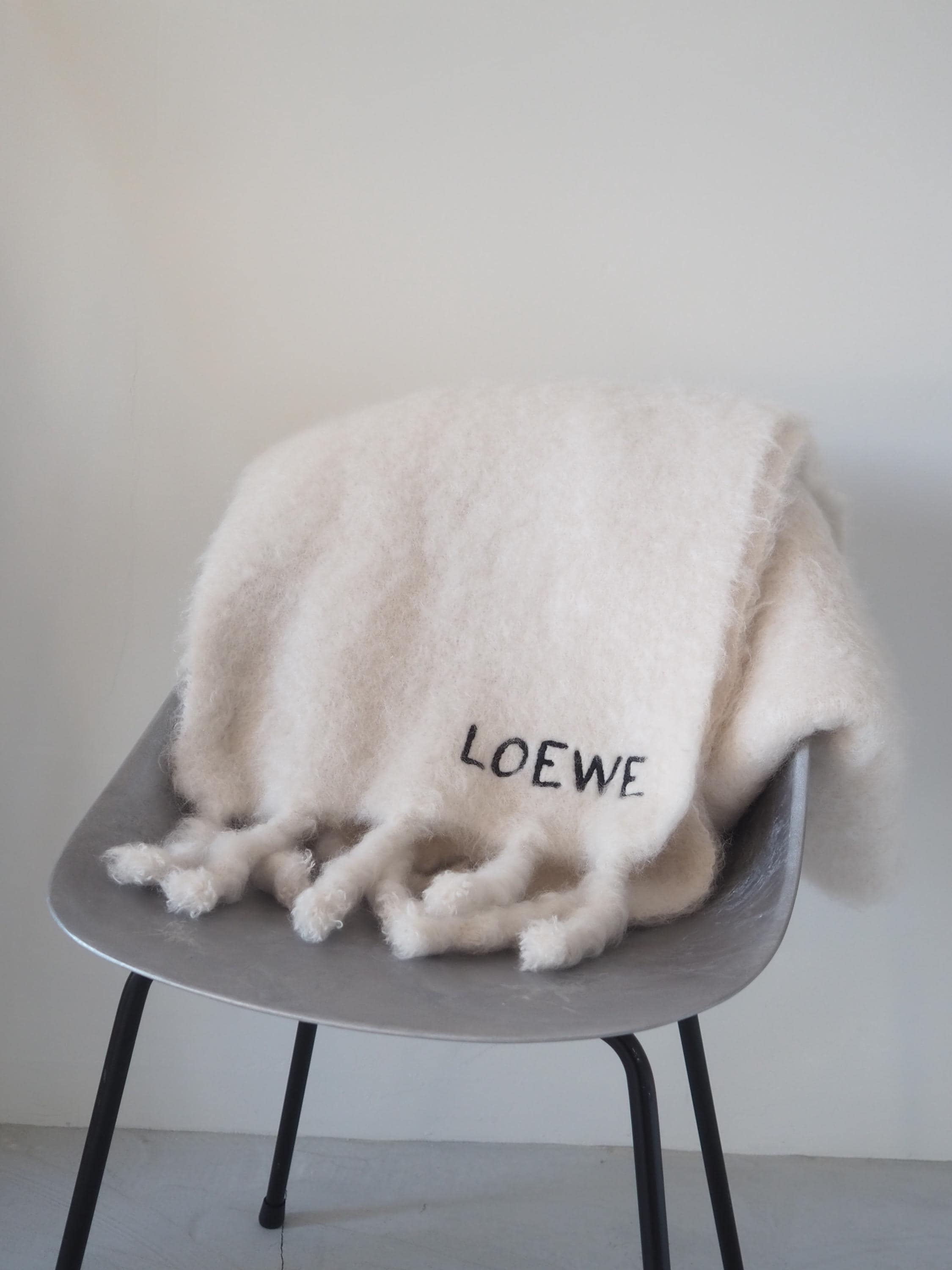 LOEWE Logo Mohair Stole Muffler Off White Vintage Authentic