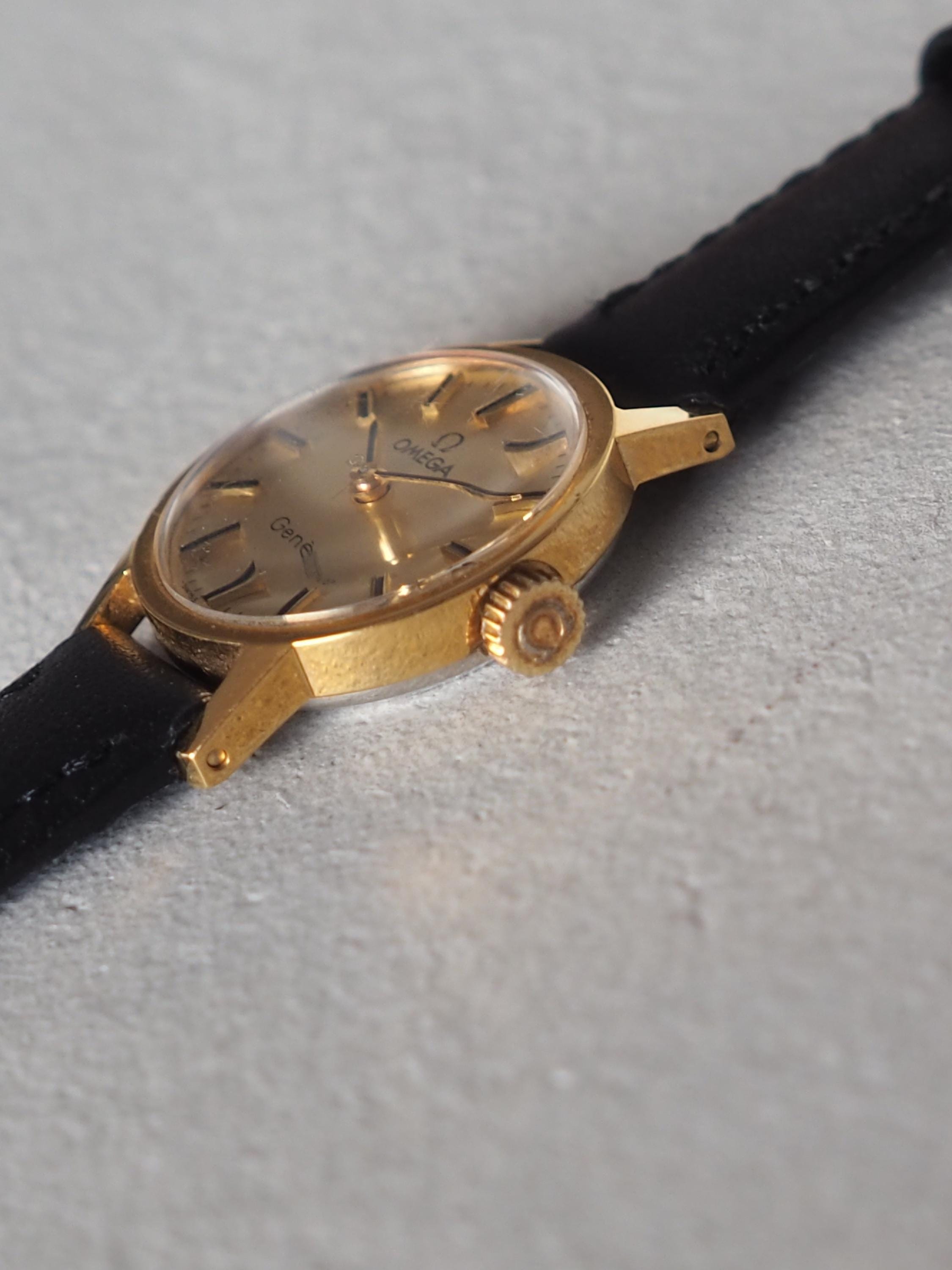 OMEGA Geneve Round Watch Gold Color Stainless steel Black Leather Ladies Vintage Antique Authentic