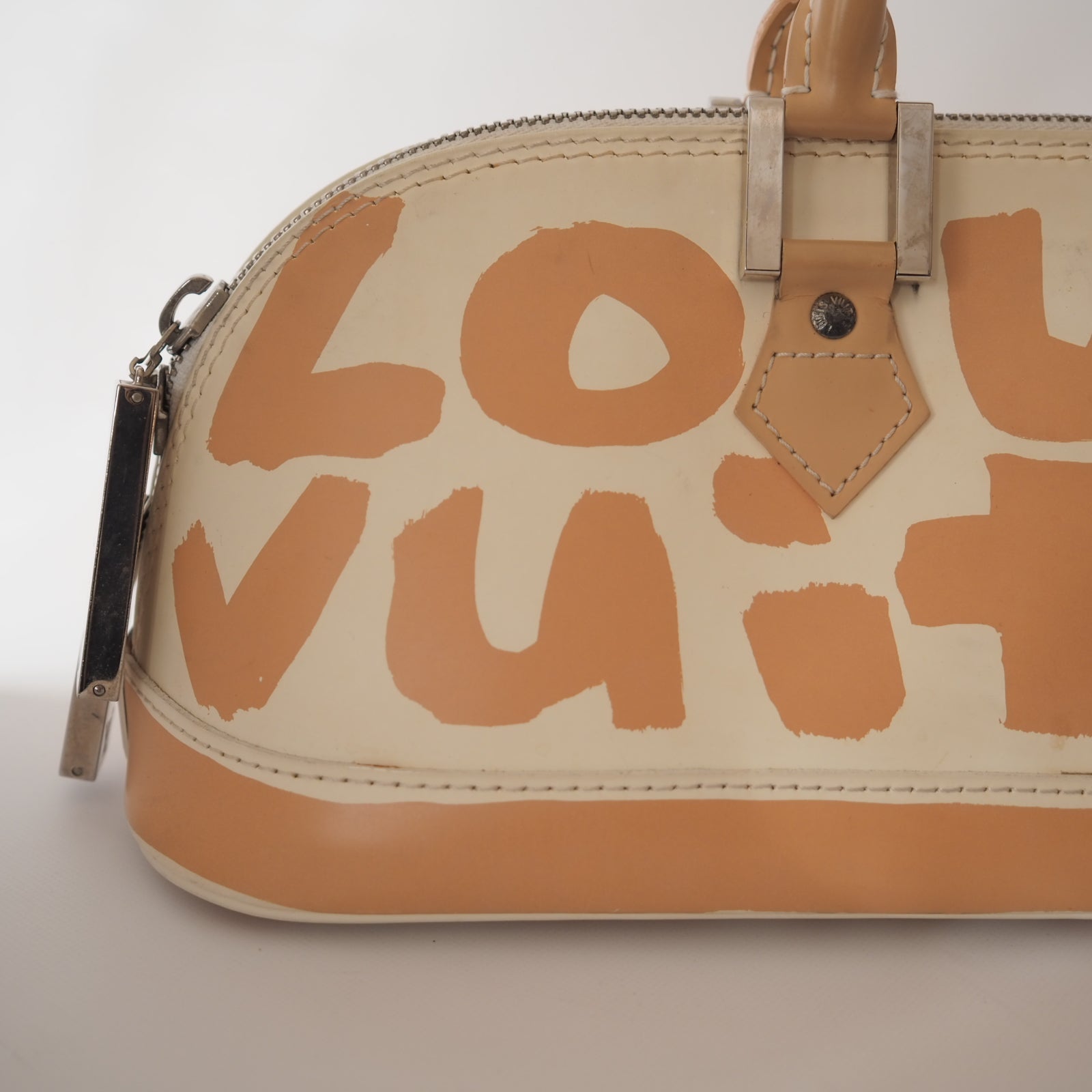 LOUIS VUITTON Graffiti Alma Horizontal Hand bag