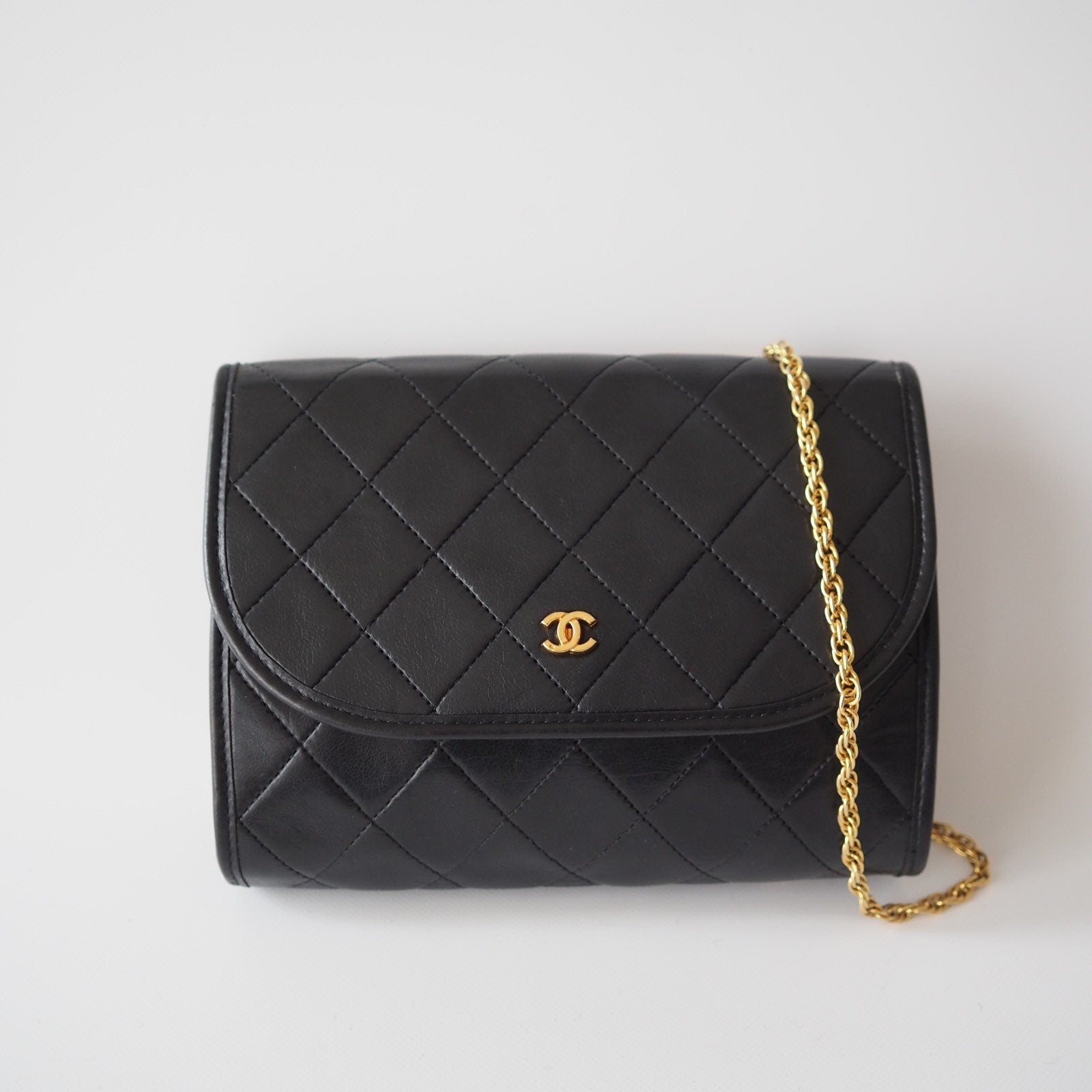 CHANEL Mini Matelasse Quilted CC Chain Shoulder Bag Black Authentic