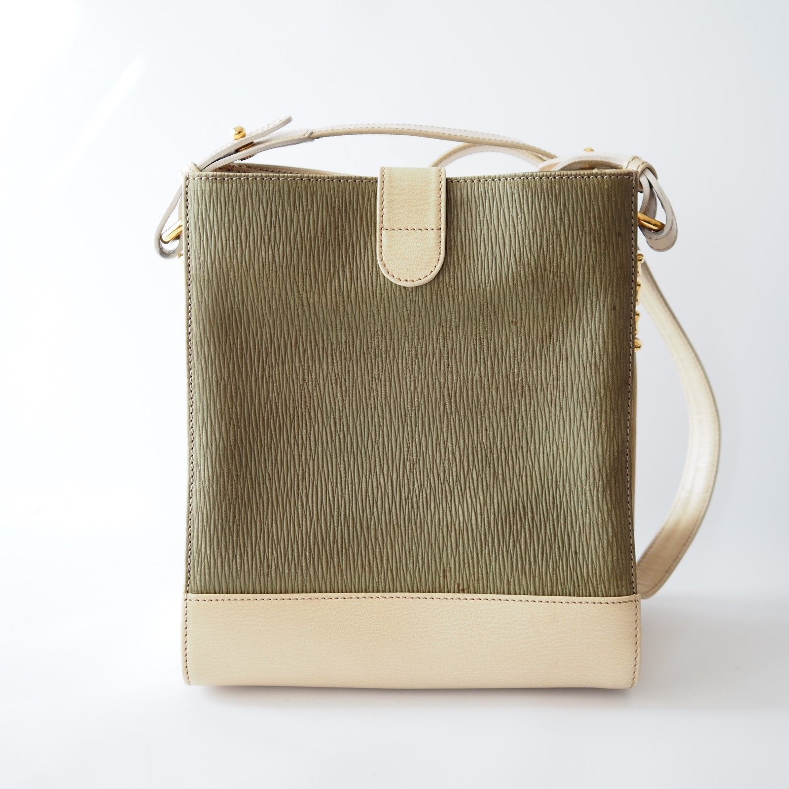 LOEWE VELAZQUEZ Twist Shoulder Bag Green Authentic