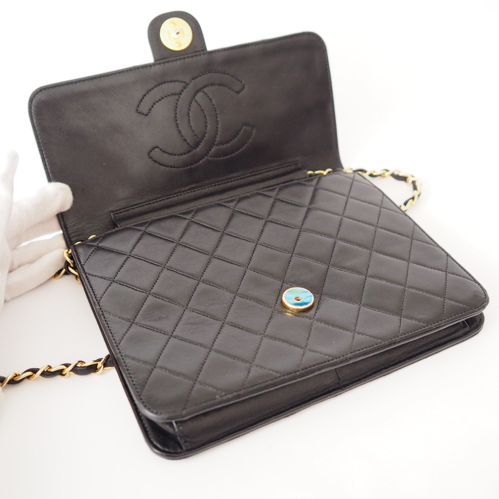 CHANEL Matelasse Quilted CC Logo Lambskin Chain Shoulder Bag Black Vintage Auth