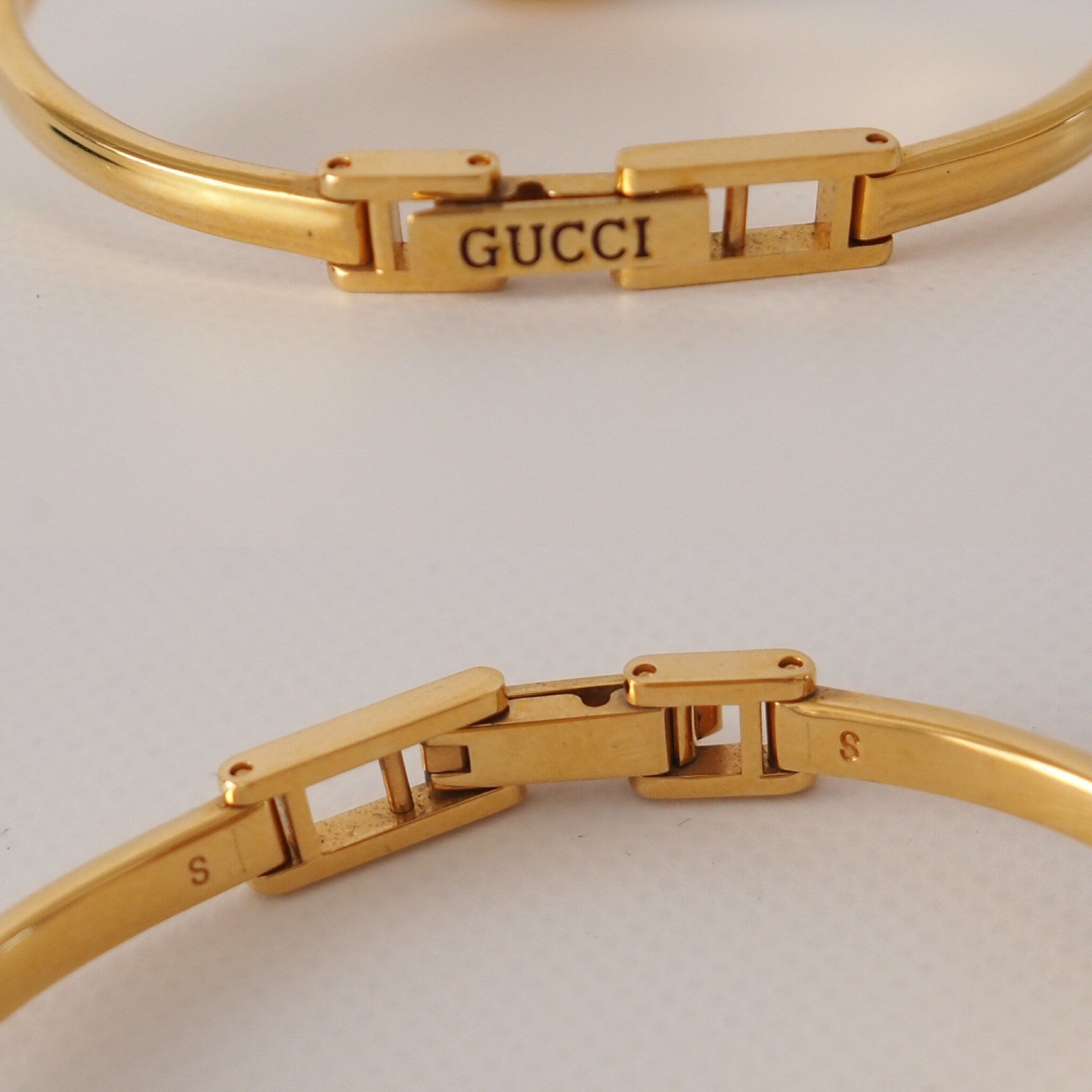 GUCCI Accessories Change Bezel 13 colors Bangle watch Wristwatch Gold