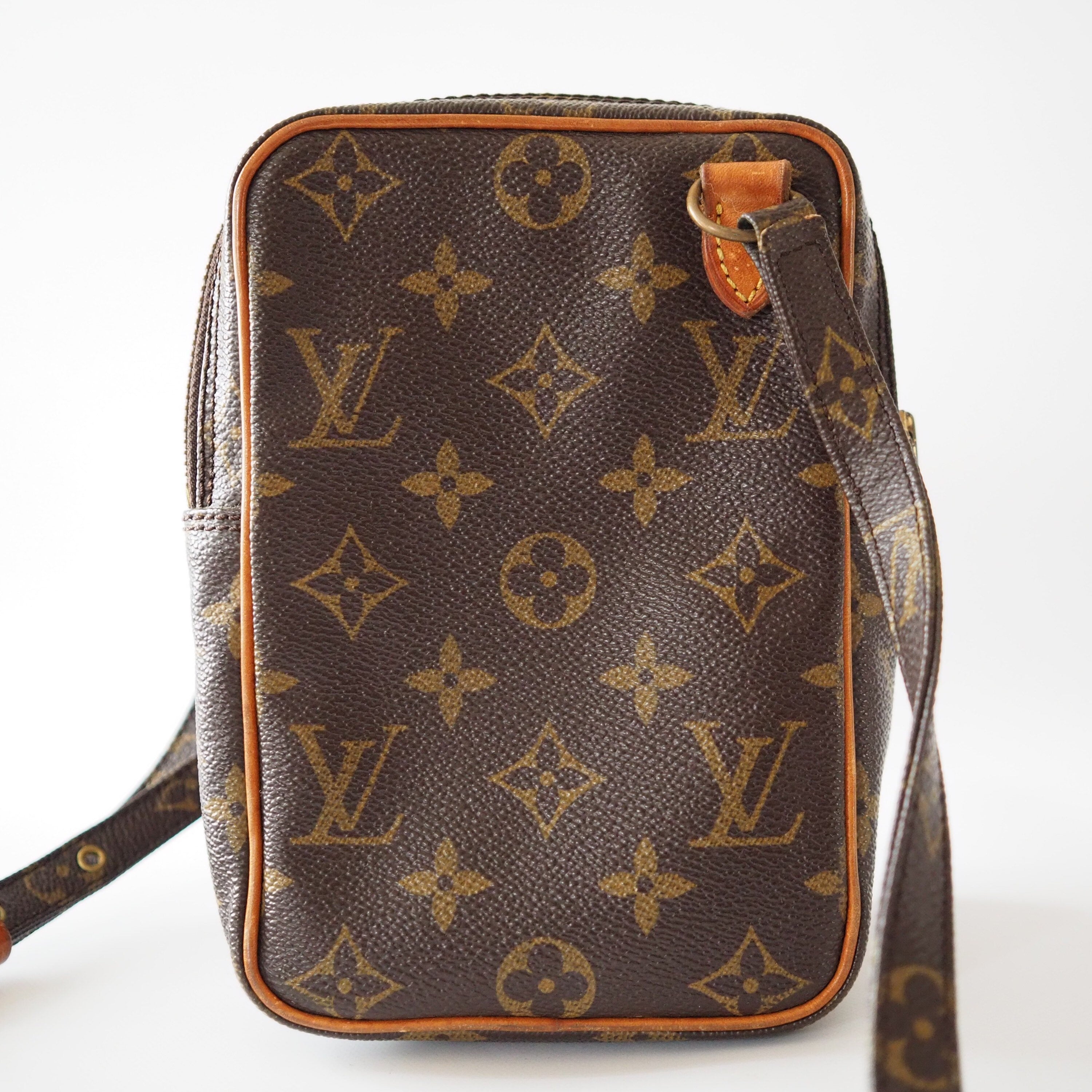 LOUIS VUITTON Monogram Mini Amazon Shoulder Bag Purse Authentic