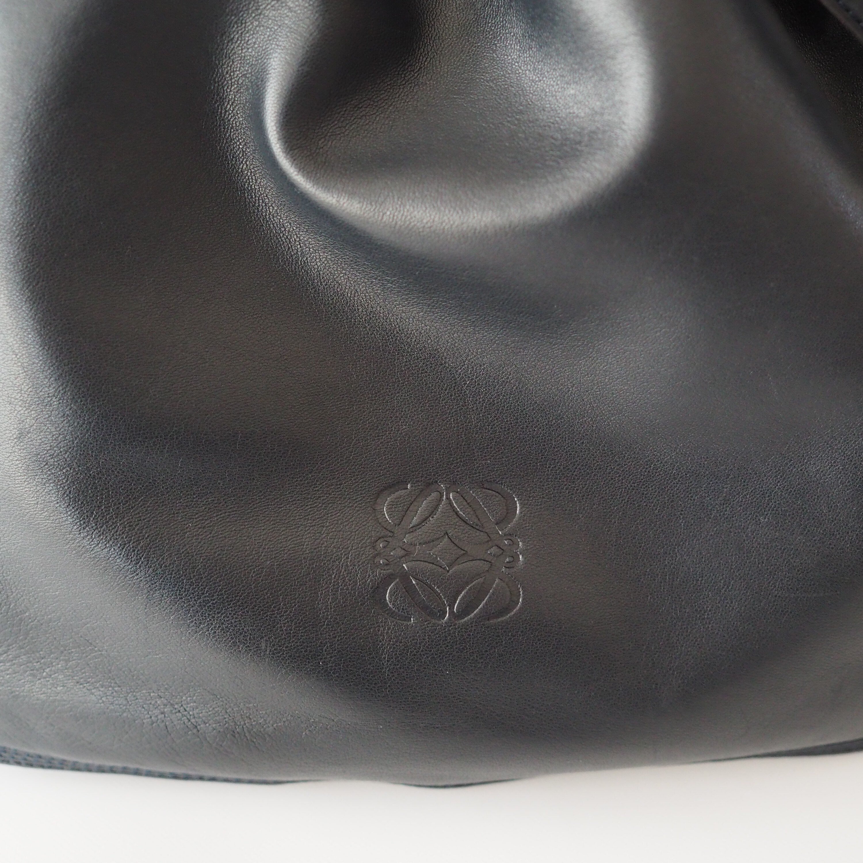 LOEWE  Flamenco Anagram Shoulder bag Navy Leather Vintage Authentic