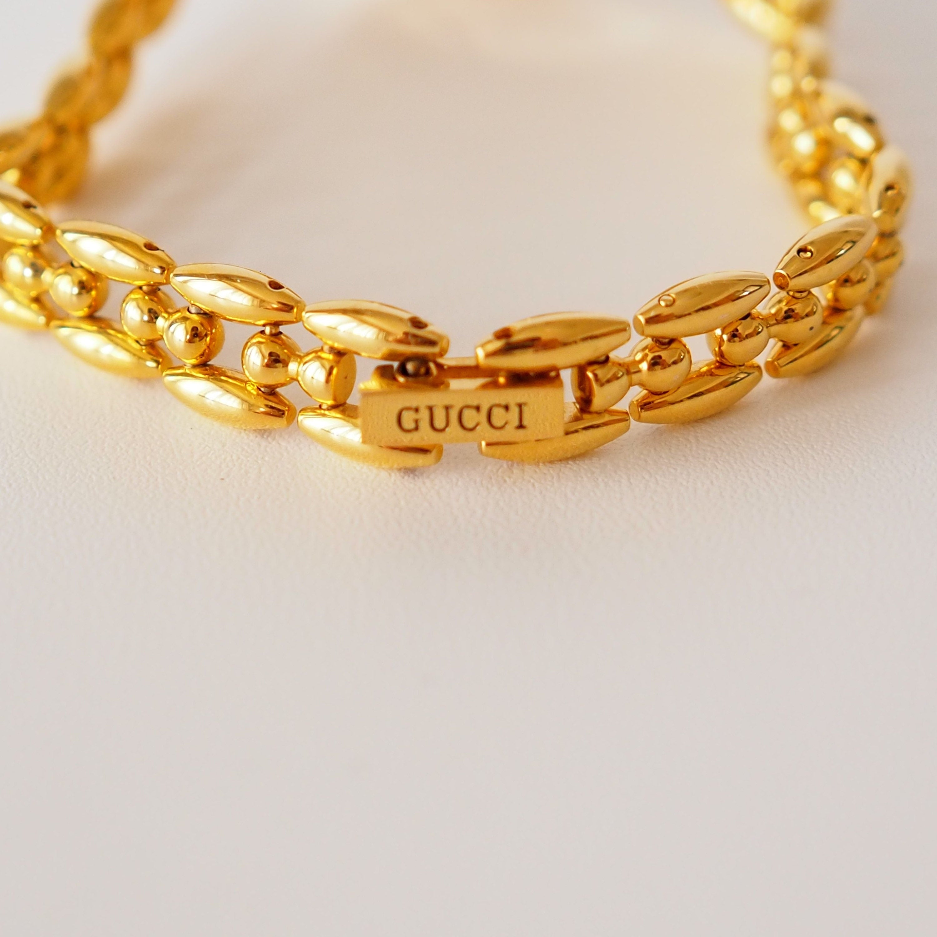 GUCCI Accessories Change Bezel 6 colors Bangle watch Wristwatch Gold