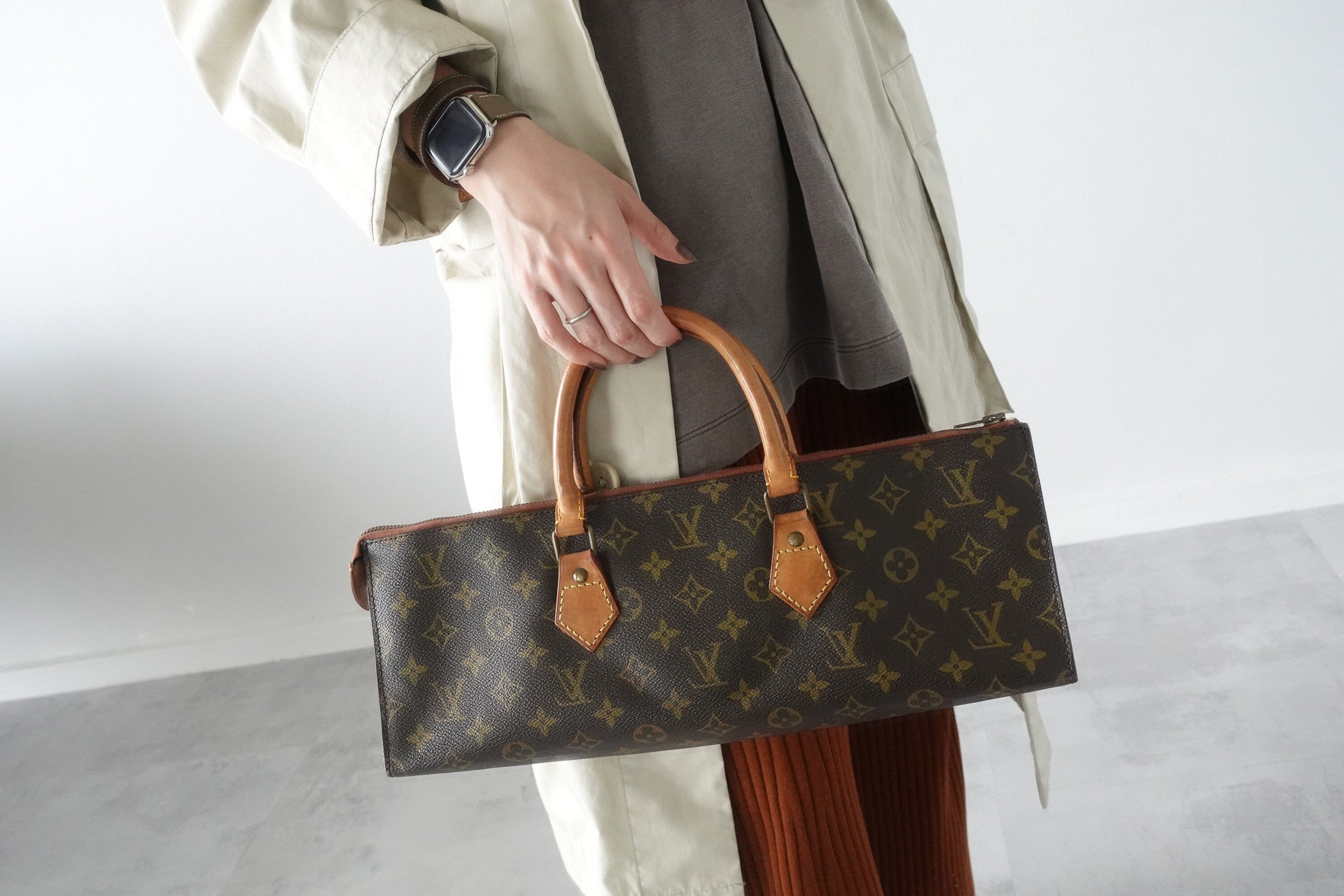 LOUIS VUITTON Monogram Sac Triangle Hand Bag Vintage Authentic