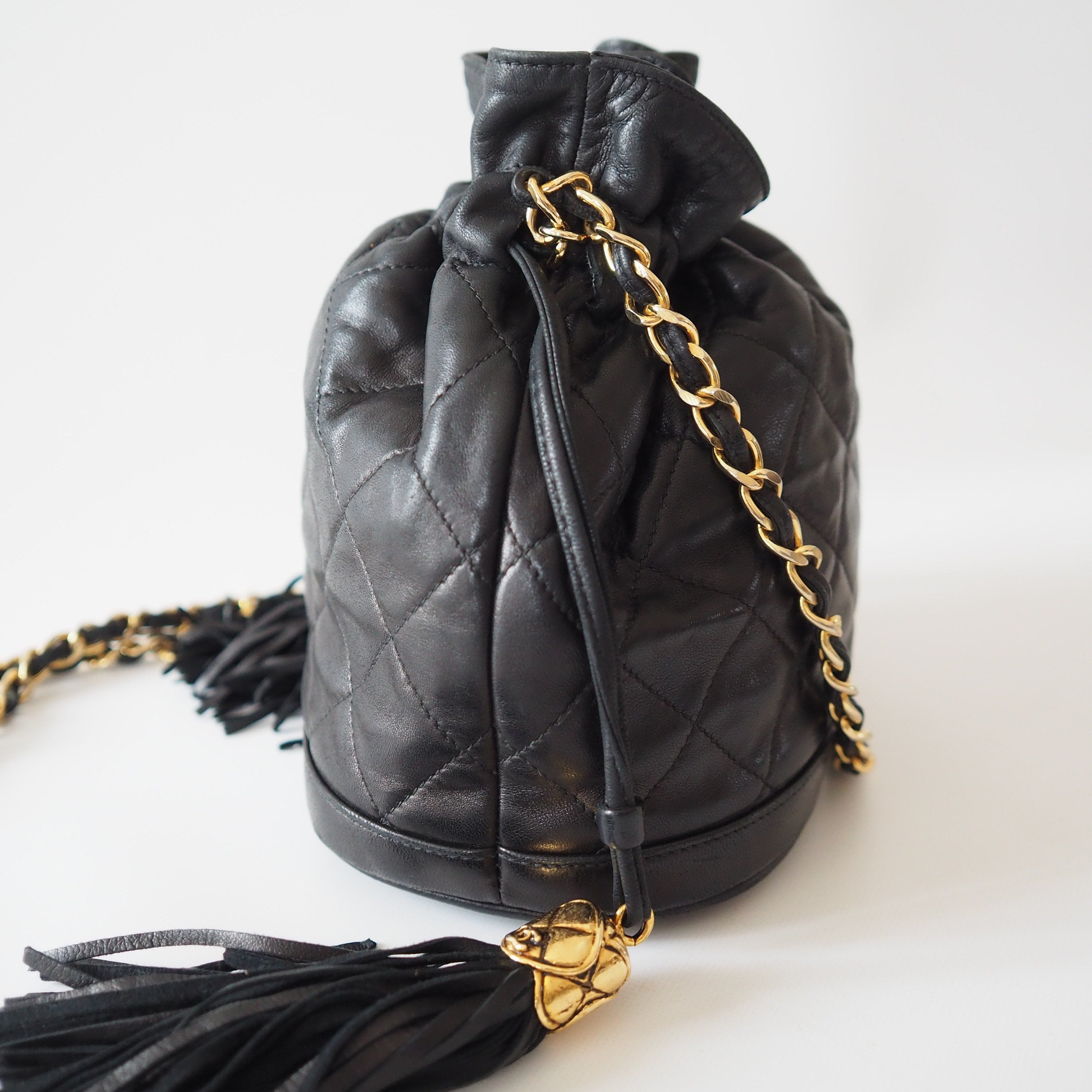 CHANEL CC Fringe Chain Shoulder Bag Drawstring bag Black Authentic Vintage