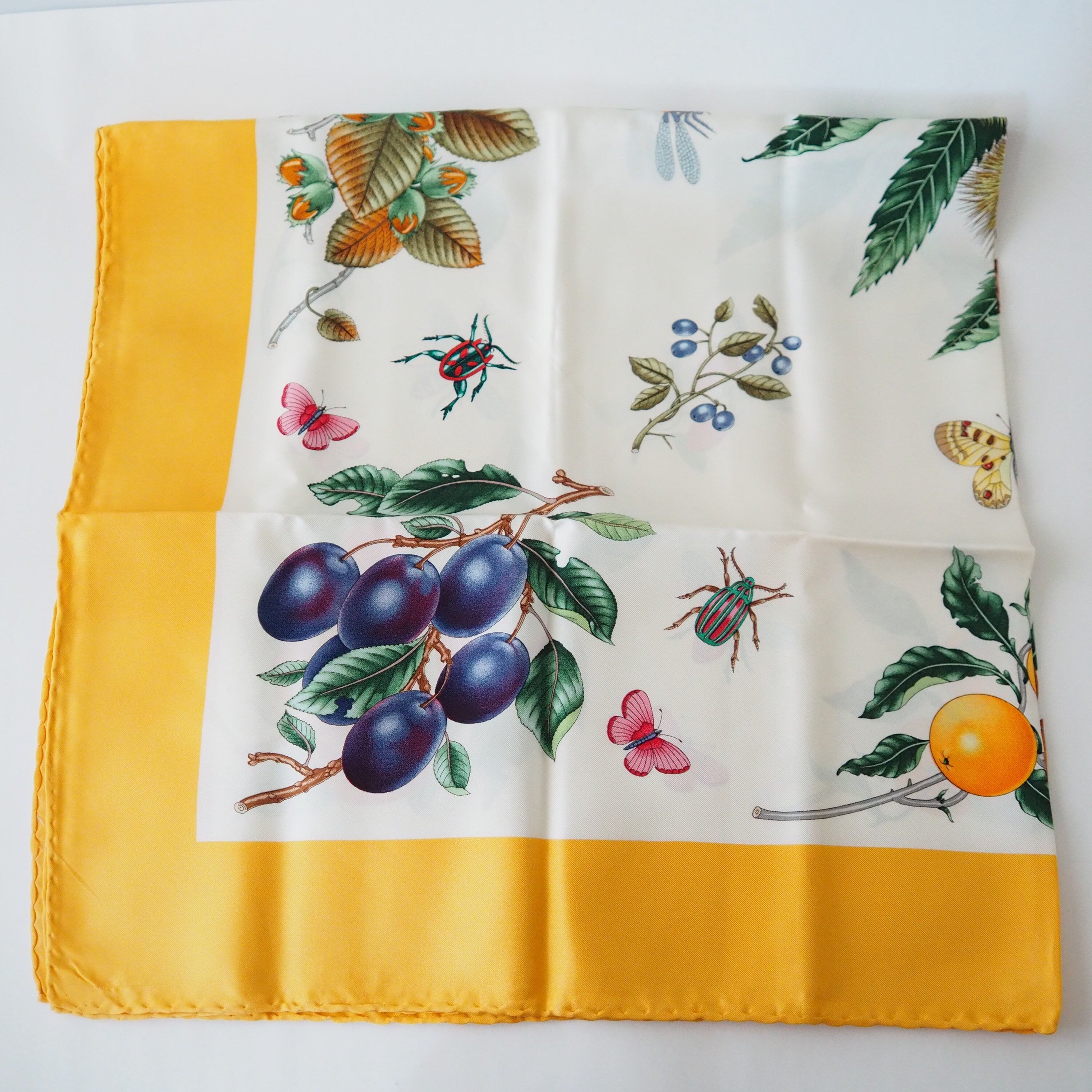 GUCCI Scarf Silk Yellow Fruits Authentic