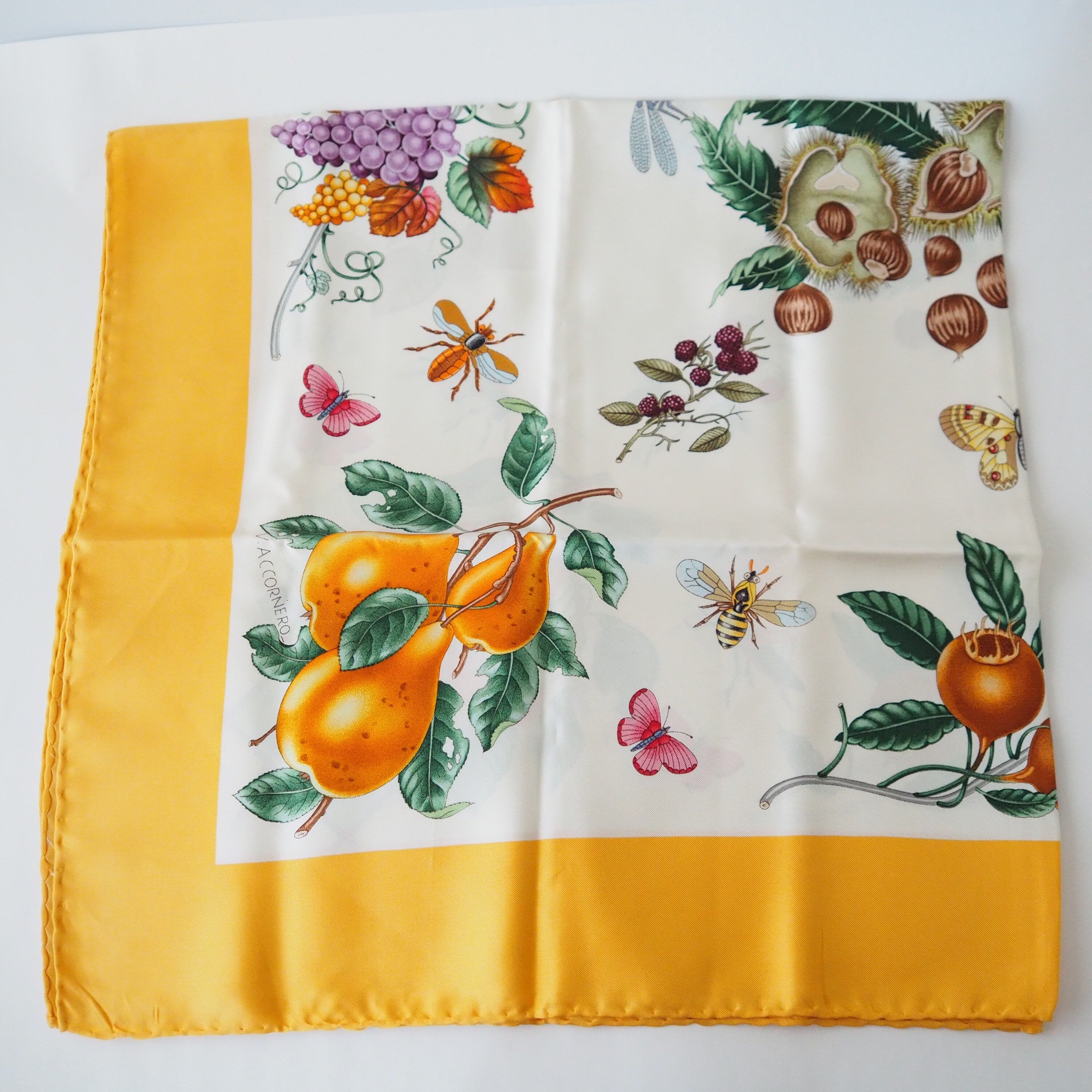 GUCCI Scarf Silk Yellow Fruits Authentic