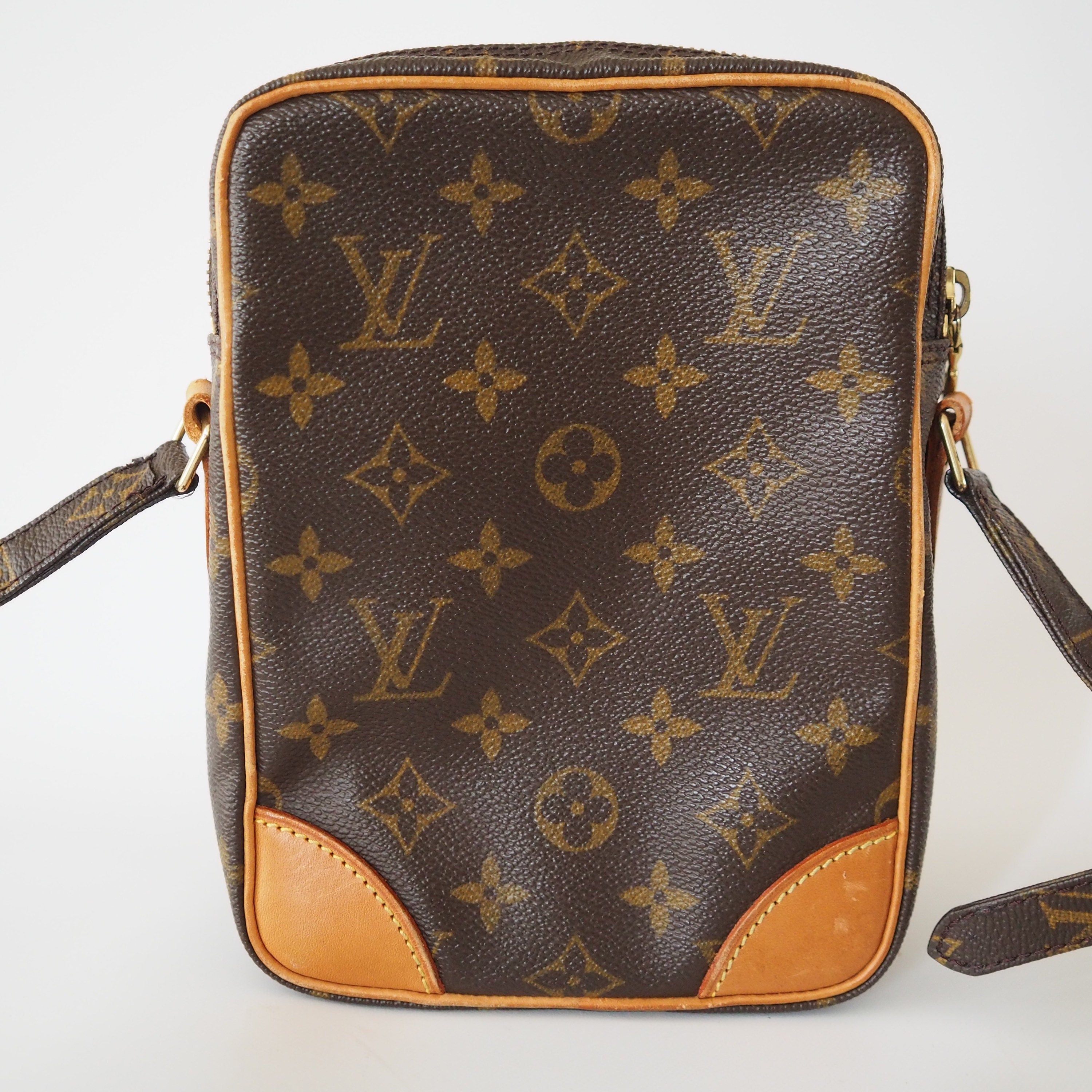 LOUIS VUITTON Monogram Amazon Shoulder Bag Purse Authentic