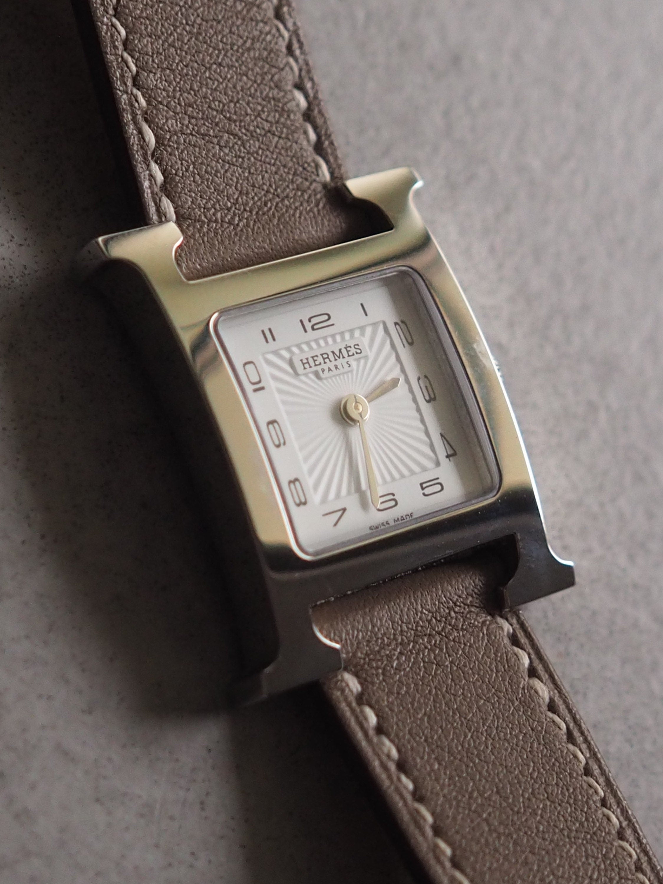 HERMES H Watch Wristwatch Silver Etoupe HH1.210 Quartz Dial Ladies Vintage