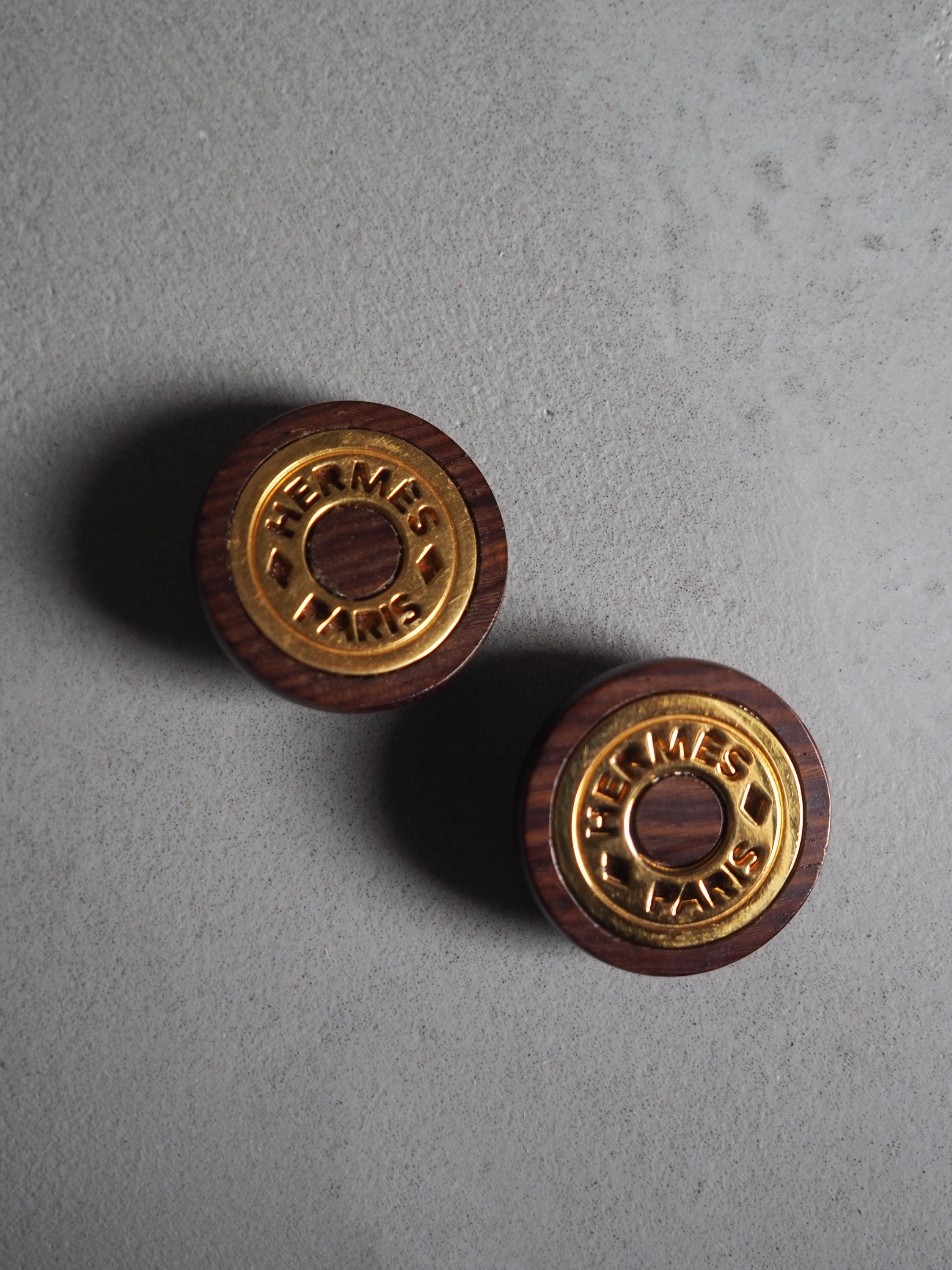 HERMES Round type Serie Accessories Earrings Wood Brown/GoldHardware Vintage Authentic