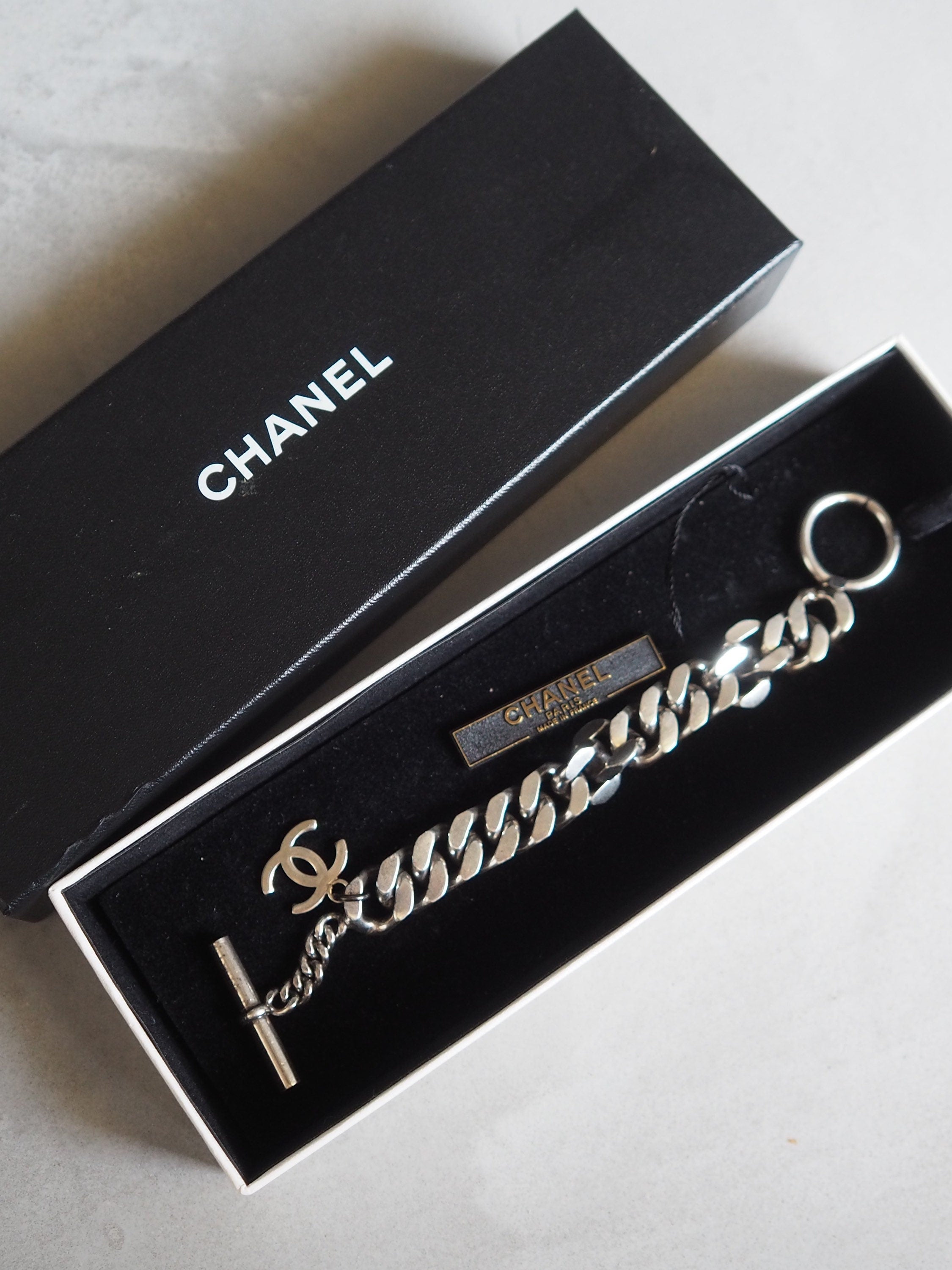 CHANEL Bracelet Chain COCO Logo Vintage Metallic Silver Color Authentic