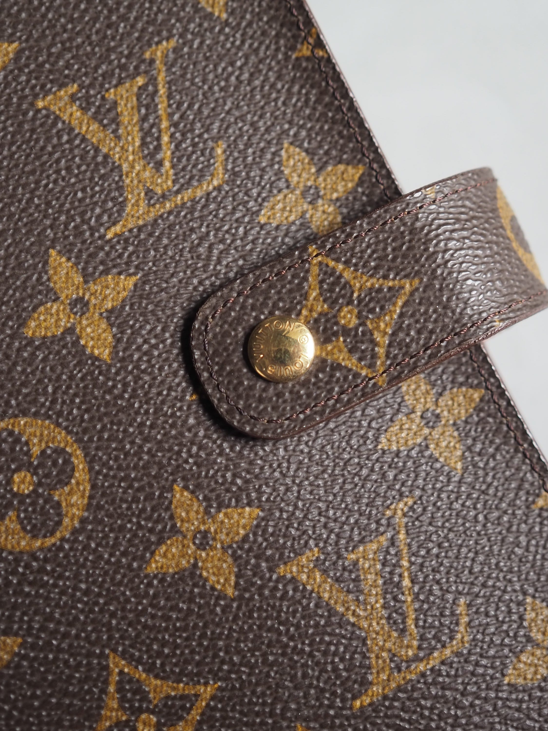 LOUIS VUITTON Agenda MM Monogram Day Planner Cover Authentic