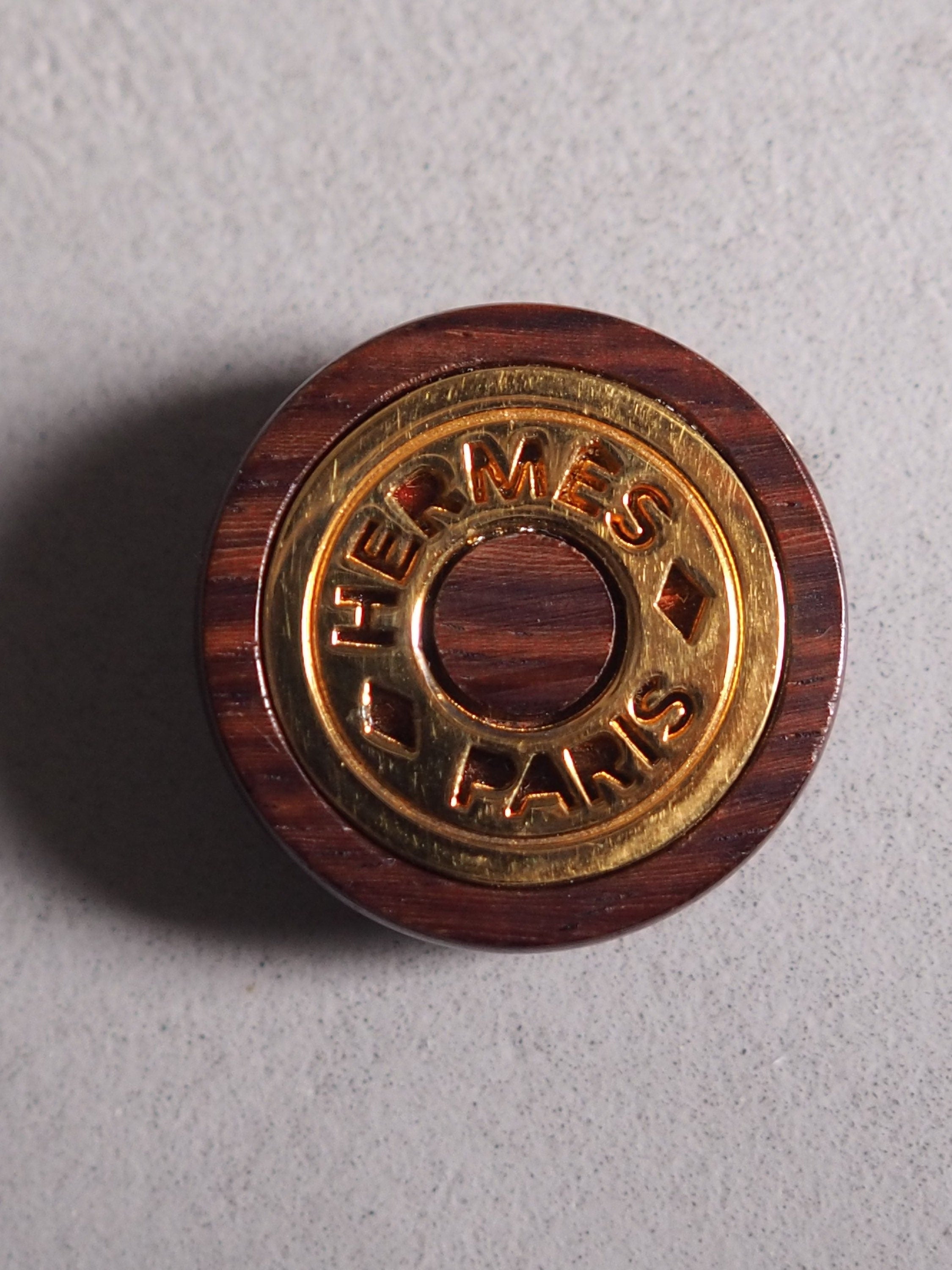 HERMES Round type Serie Accessories Earrings Wood Brown/GoldHardware Vintage Authentic