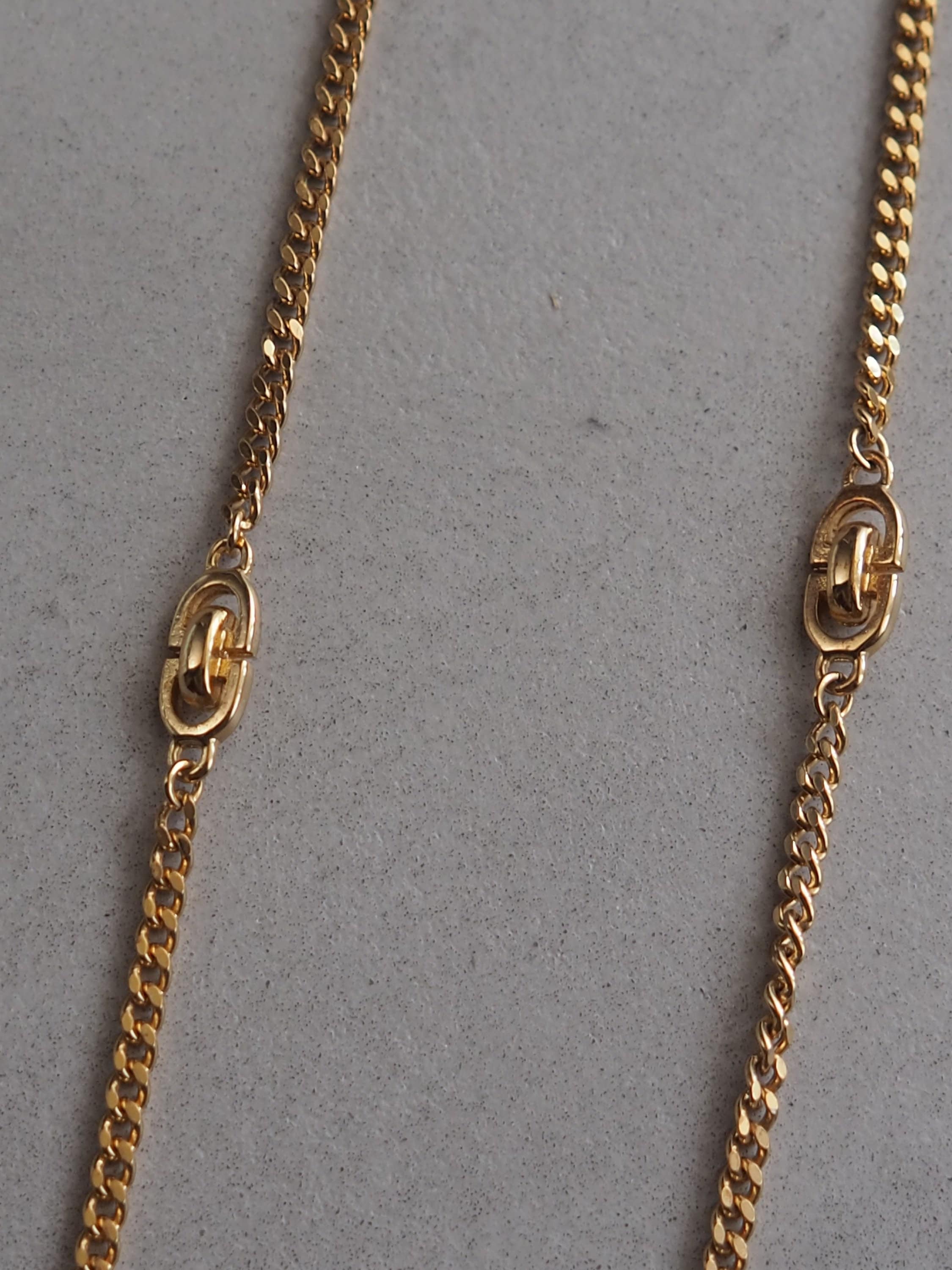 Christian Dior Long Necklace CD Logo Vintage Metal Gold Authentic