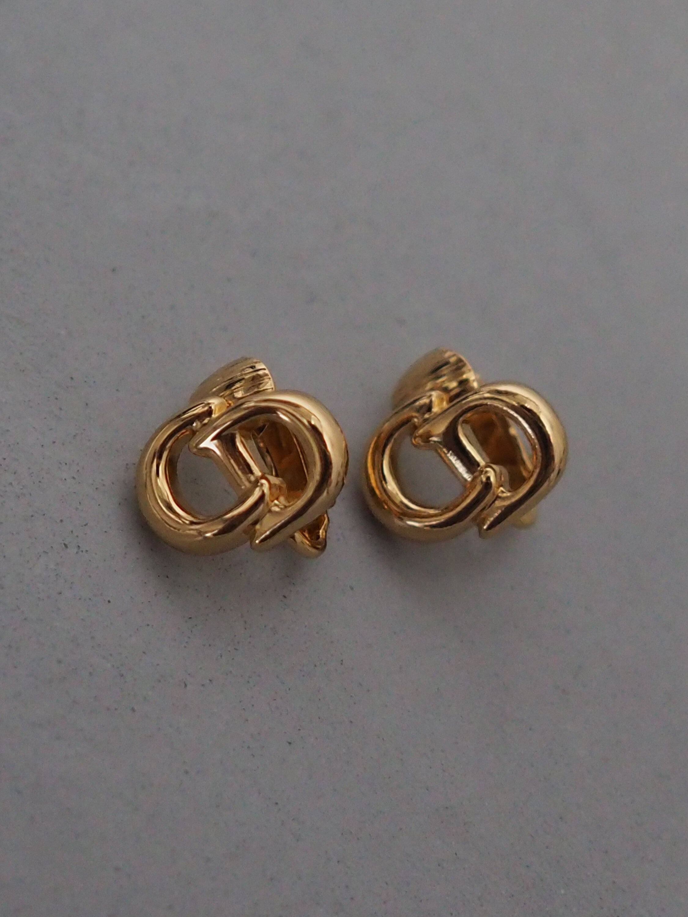 Christian Dior Earrings CD Logo Vintage Metal Gold Authentic