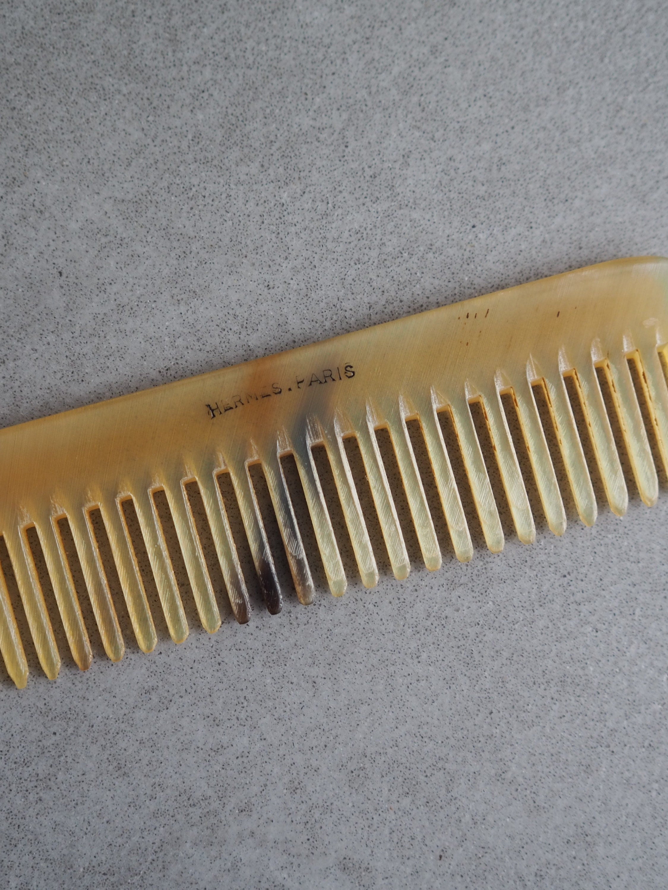 HERMES Hair Comb Beige Jelly / Plastic Yellow Leather Case Vintage Authentic