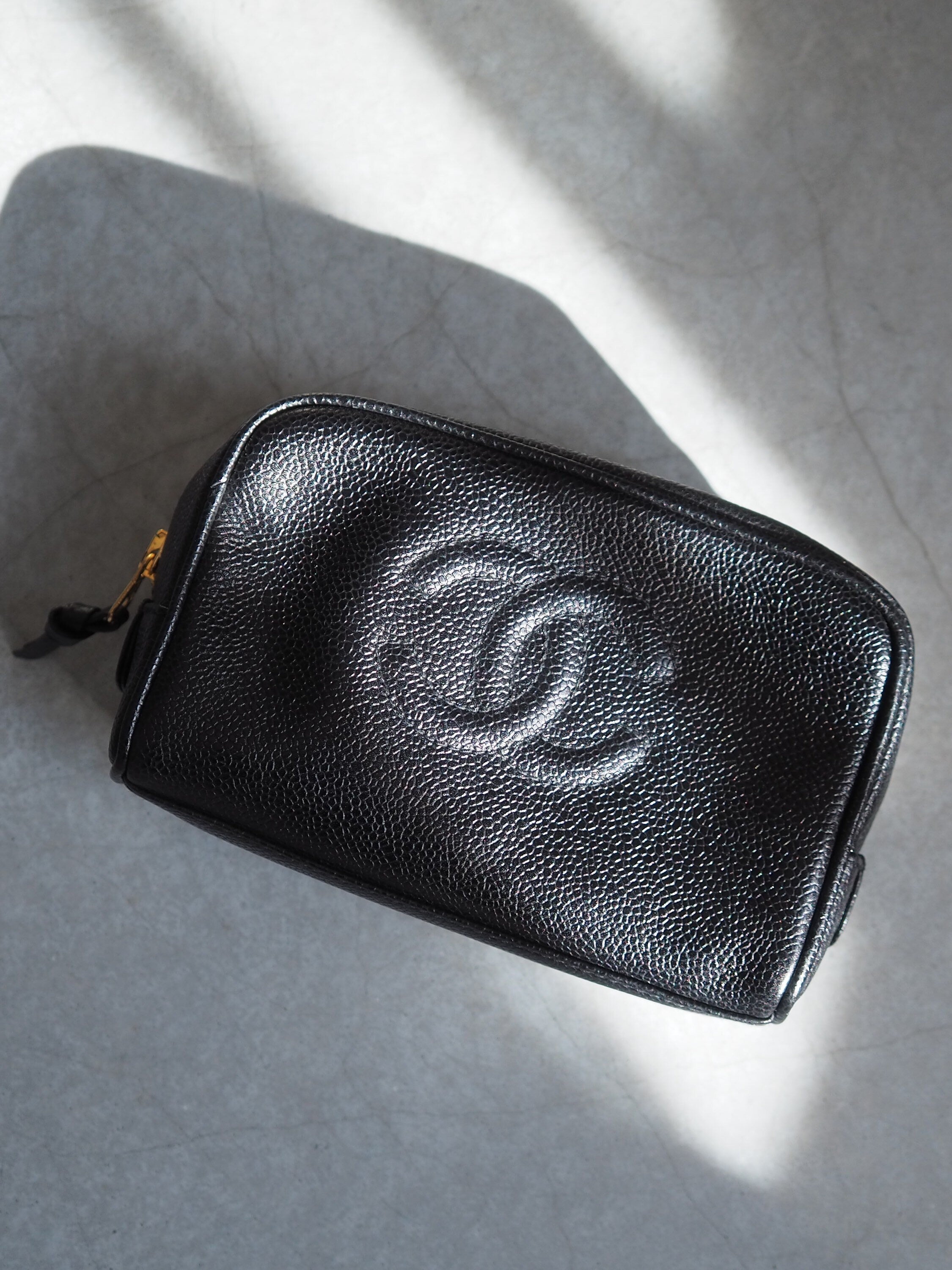 CHANEL COCO Mark Cosmetic Pouch Purse Caviar Skin Leather Black Authentic Vintage