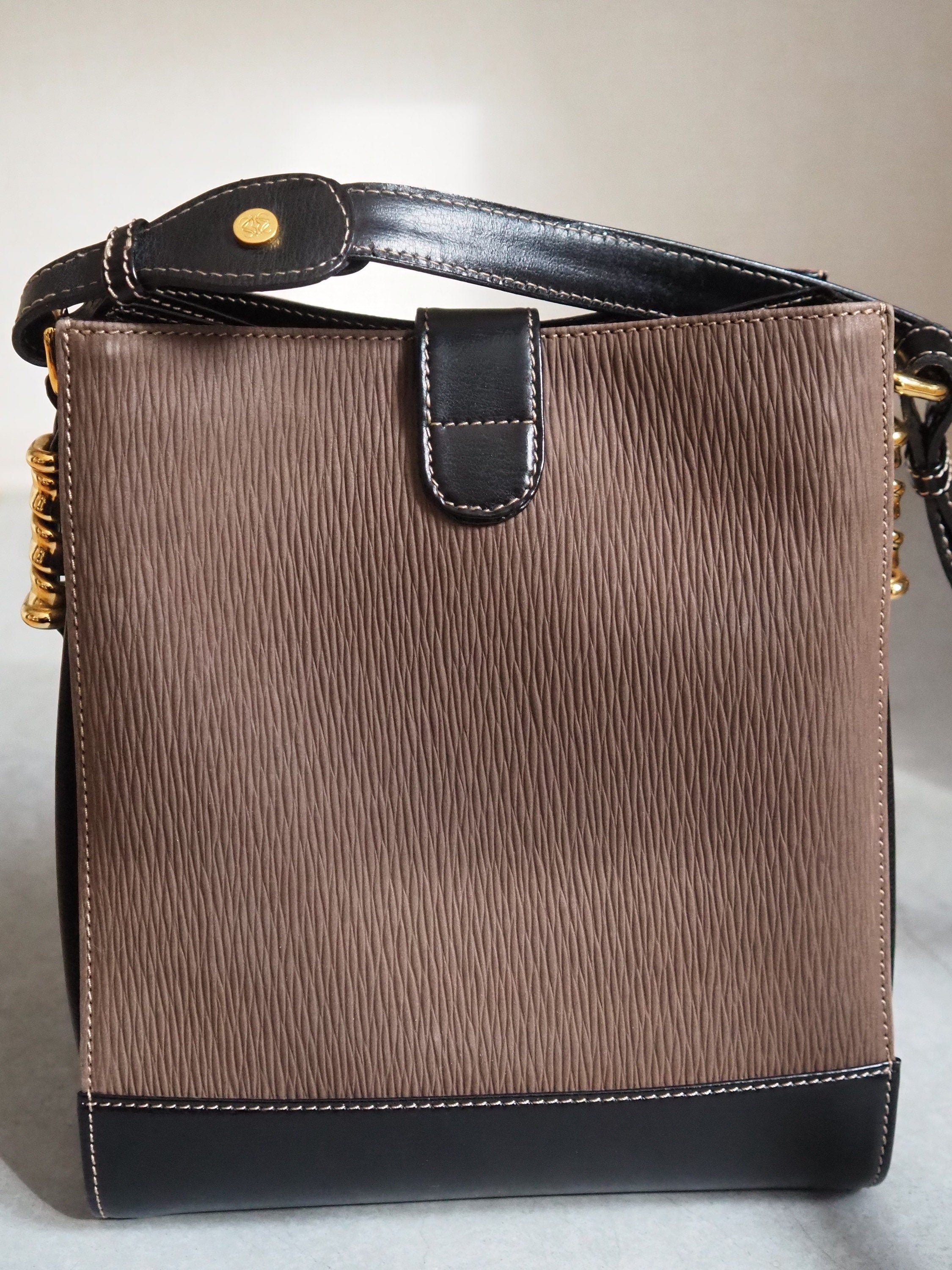 LOEWE VELAZQUEZ Twist Shoulder Bag Brown Vintage Authentic