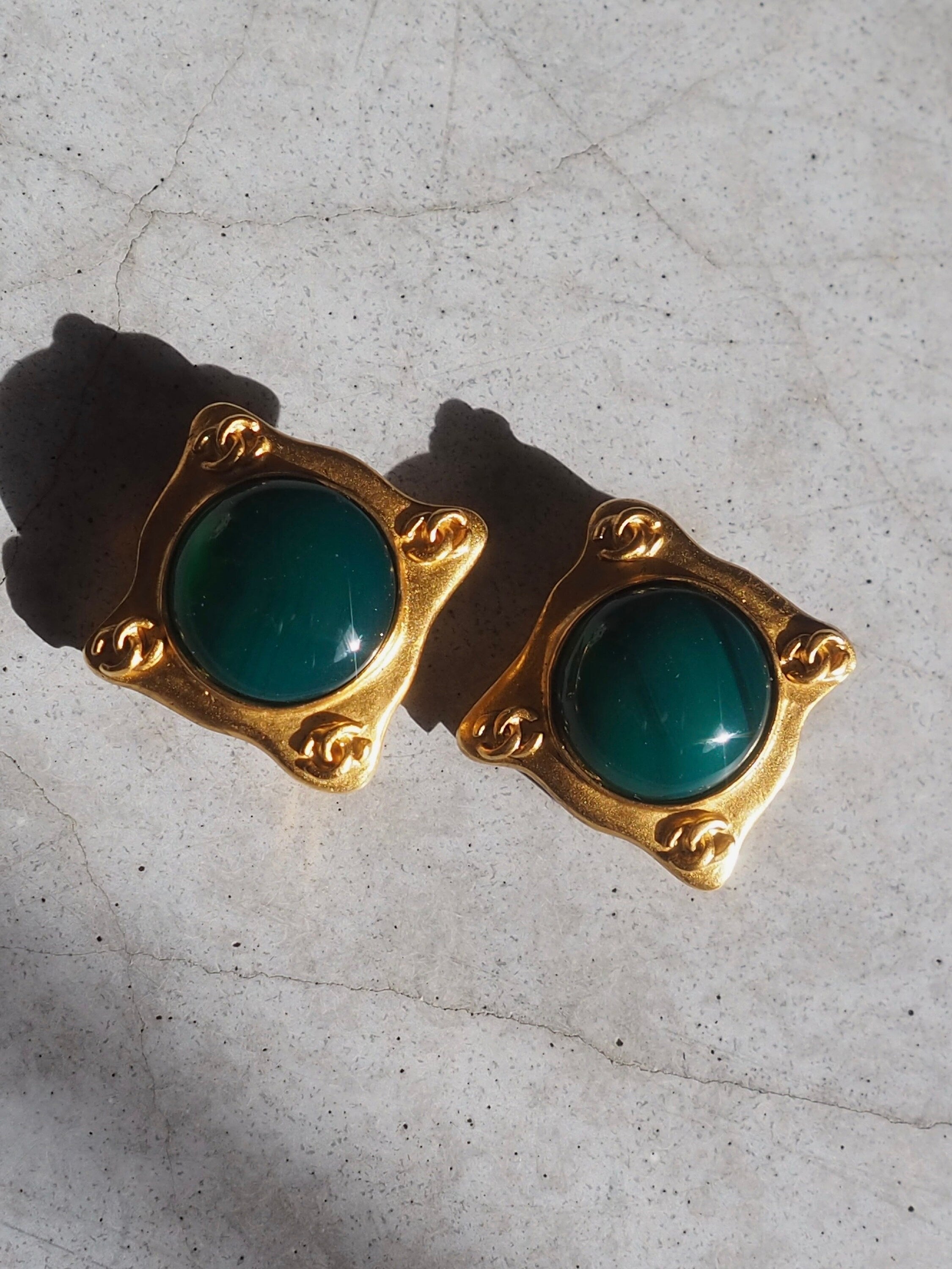 CHANEL Stone CC Logo Earrings Metal Gold Tone Green Vintage Authentic