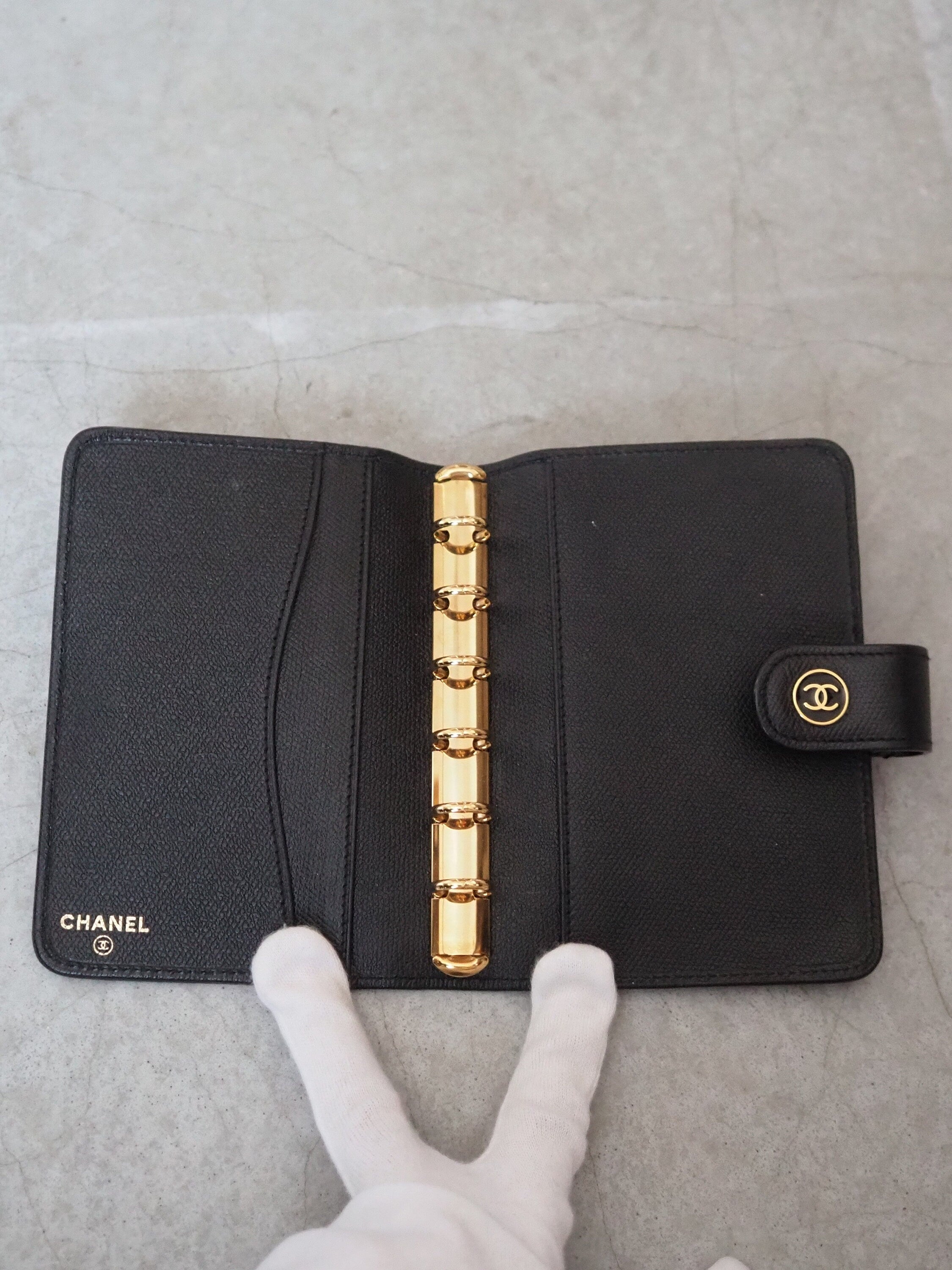 CHANEL CC Logo Button Agenda Leather 6 Ring Diary Black Vintage Authentic