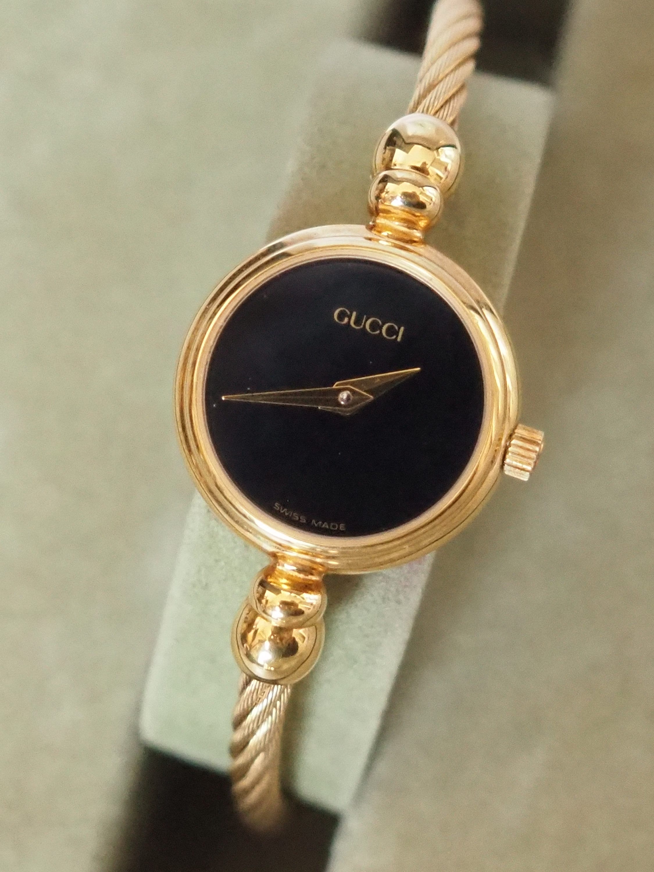 GUCCI Bangle Watch Wristwatch Gold Metal Black Vintage Authentic