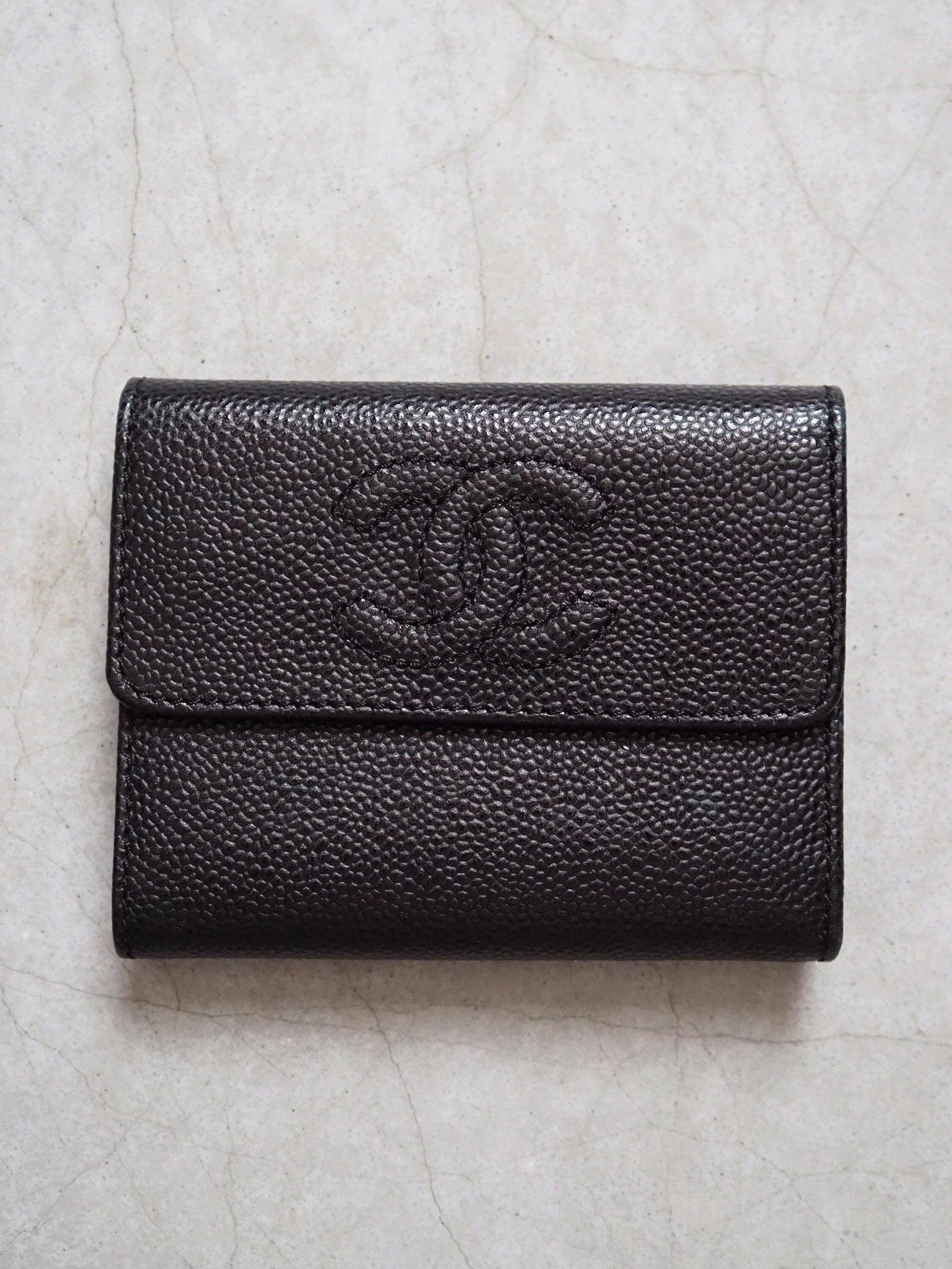 CHANEL COCO Tri-fold Wallet Purse Caviar Skin Leather Black Authentic Vintage Box