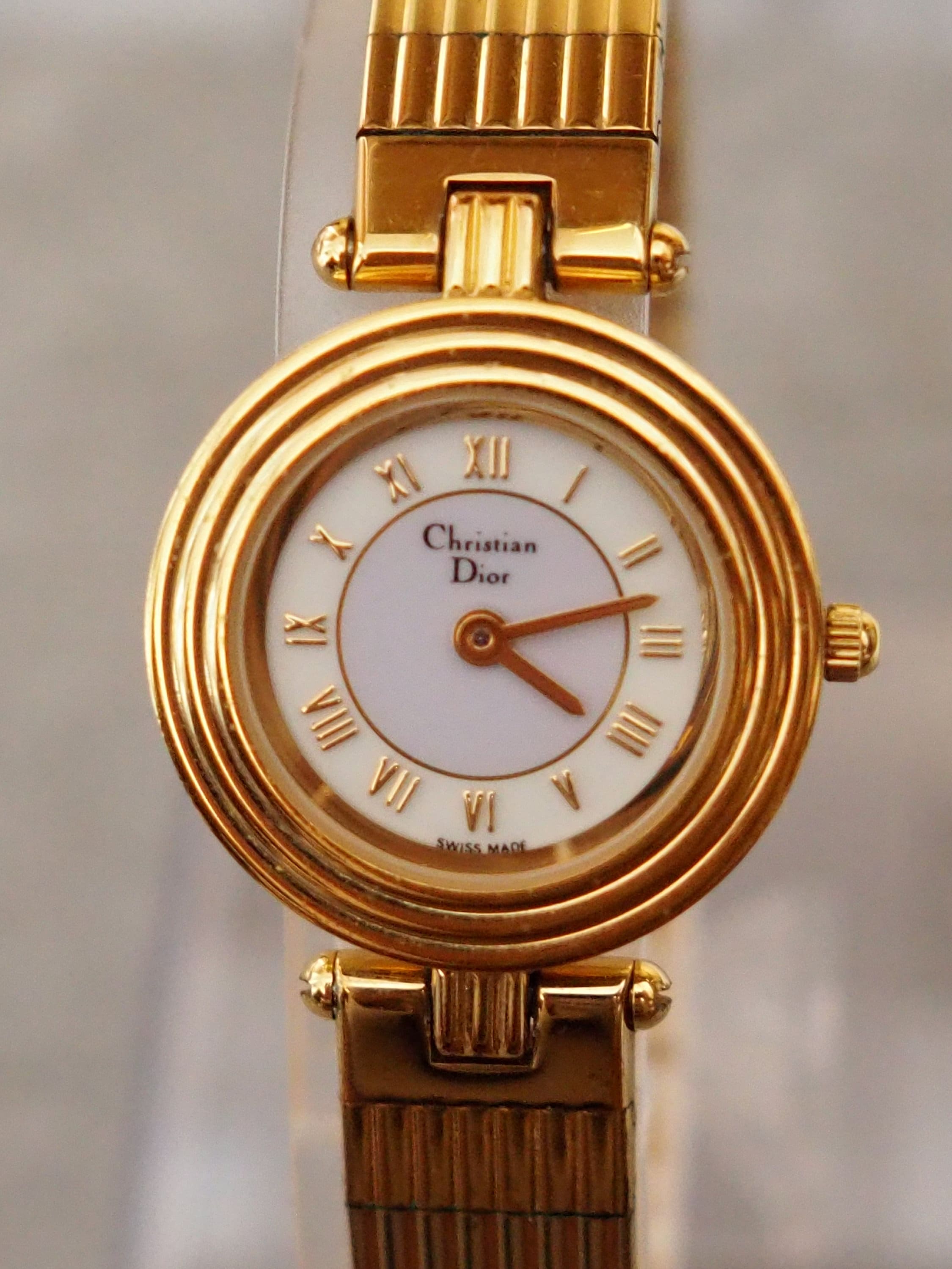 Christian Dior Round Roma Watch Gold Metal Quartz Wristwatch Ladies